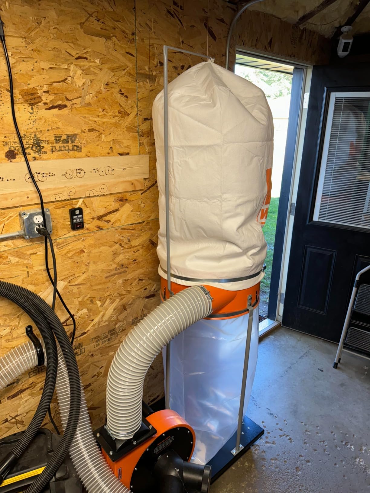 WEN DC1300 1,300 CFM 14-Amp 5-Micron Woodworking Dust Collector with 50-Gallon Collection Bag and Mobile Base, Black customer photo 1