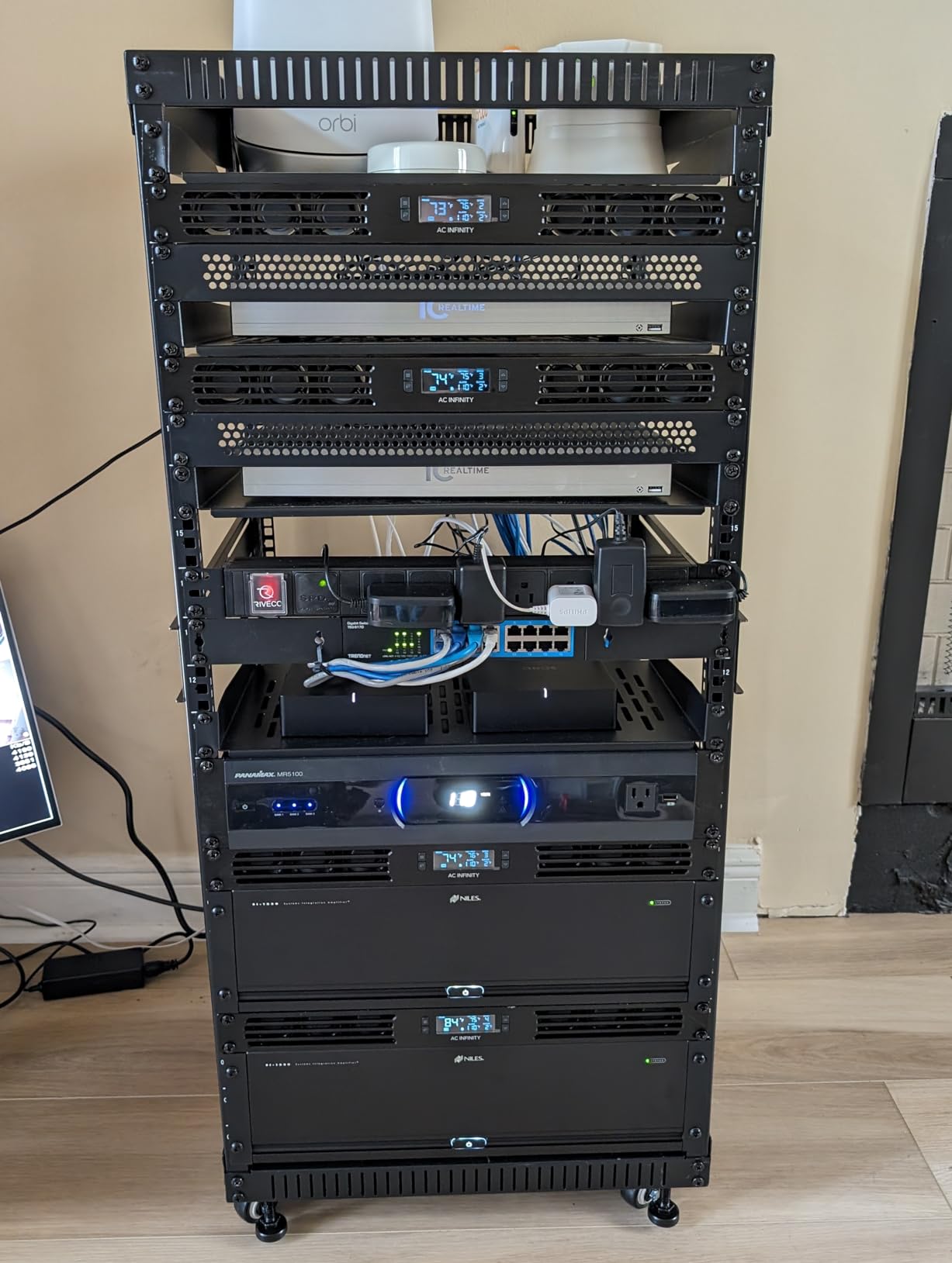 RIVECO 22U Open Frame Server Rack with Brake Casters +19