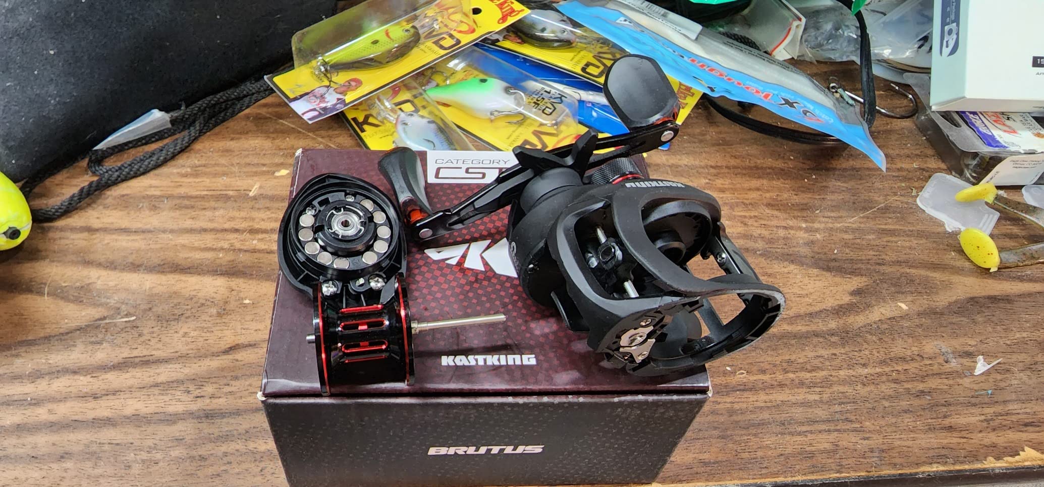 KastKing Brutus Baitcasting Reel, 7.2:1, 17.6 lb Max Drag, Graphite Frame customer photo 1