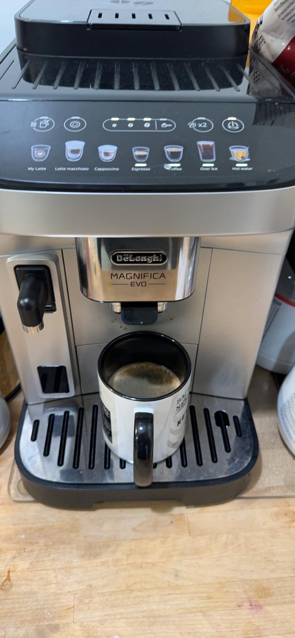 De'Longhi Magnifica Evo Automatic Espresso Machine with Milk Frother, Silver | 7 One-Touch Recipes, Built-In Grinder, Personalized Signature Drink customer photo 2