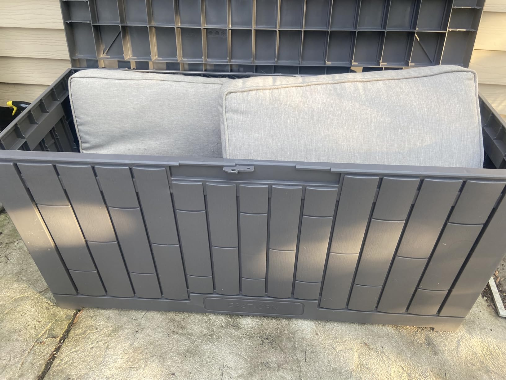 EAST OAK Outdoor Storage Box, 60 Gallon Deck Box Indoor and Outdoor Use, Waterproof Resin Storage Bin for Patio Cushions, Gardening Tools, Lockable, UV Resistant, Grey customer photo 2