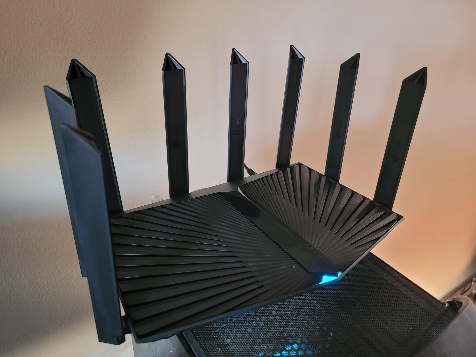 TP-Link AX6000 Wi-Fi 6 Router (Archer AX80) - Dual Band, 2.5 Gbps WAN/LAN Port, 8K Streaming, Wireless Internet Router with OneMesh and AP Mode, Long Range Coverage, WPA3, Beamforming customer photo 2
