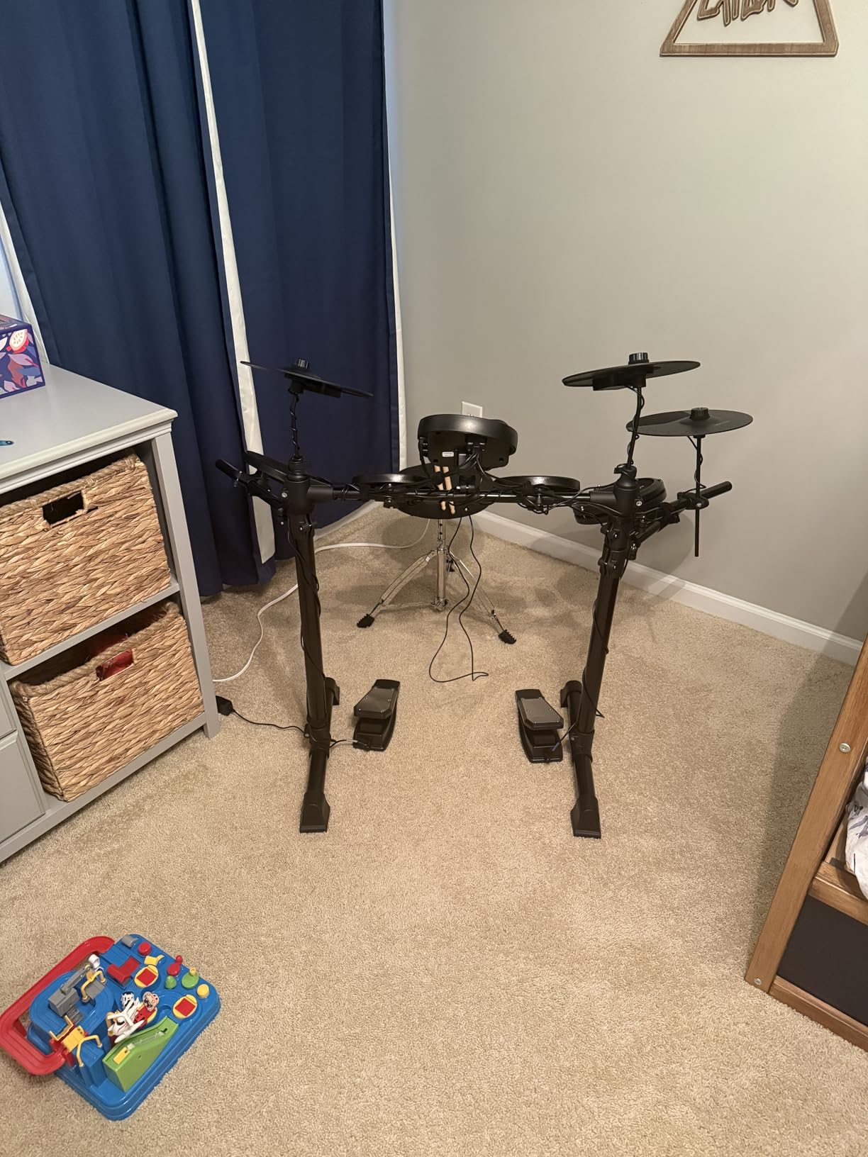 AODSK Electric Drum Set For Beginner 150 Sounds, 4 Quiet Drum Pads, 2 Pedals, 10