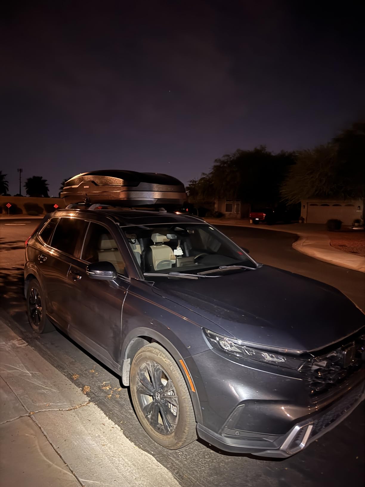 Yakima SkyBox NX 18 XLG Rooftop Cargo Carrier, 18 Cu Ft, SKS Lock, Black, Dual-Sided Opening and Universal Mounting for Travel Storage customer photo 1