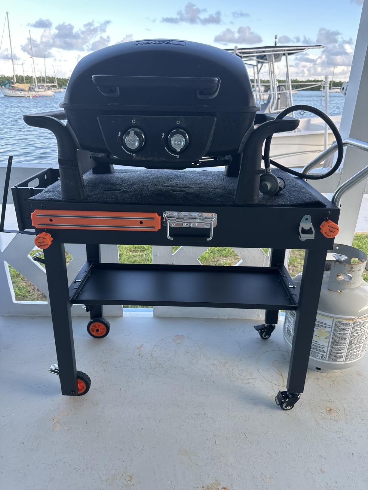 Portable Outdoor Grill Table, Folding Grill Cart with Wheels | Blackstone Griddle Stand for 17