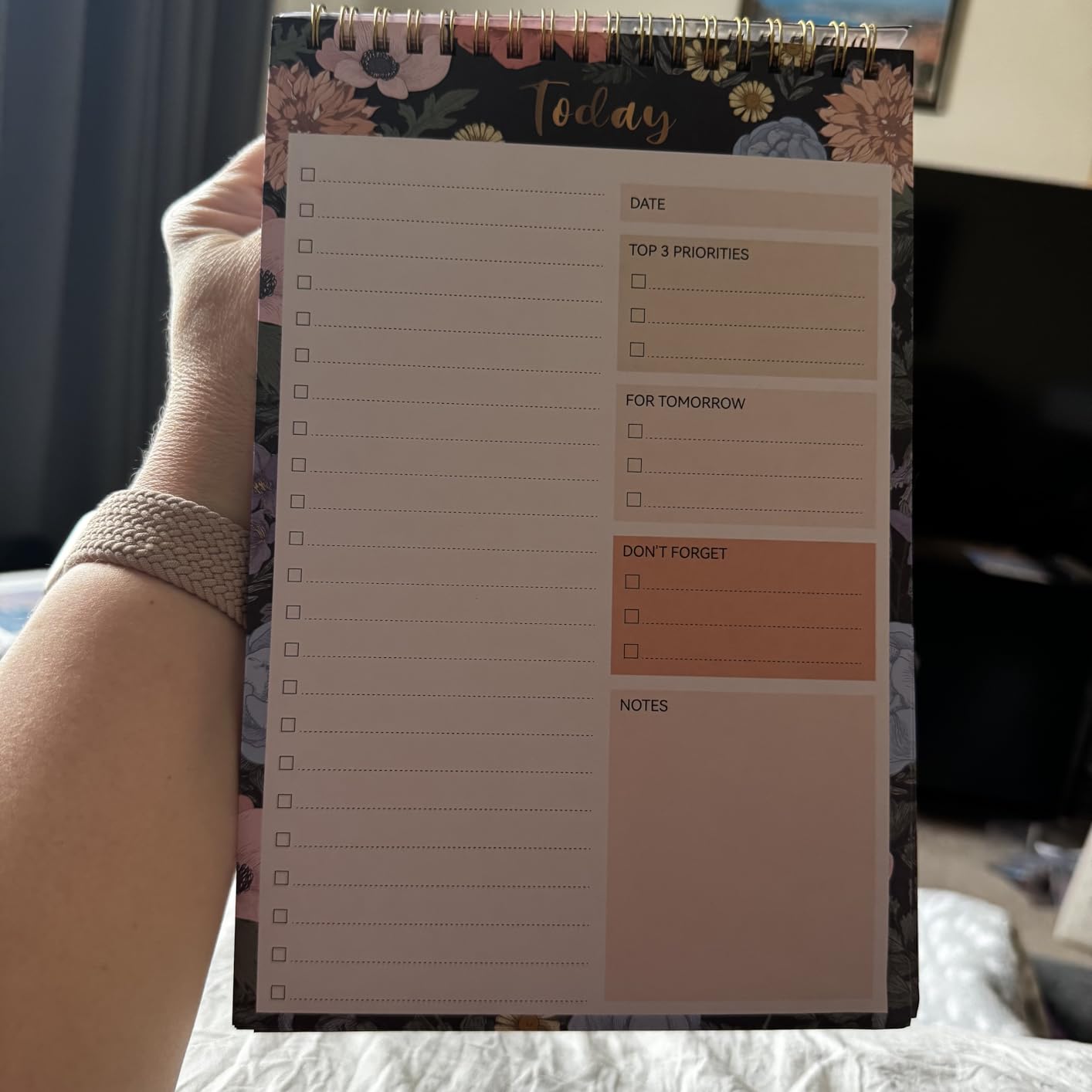 To Do List Notepad, Undated Daily Planner for Work and Goal Setting - Violet Dream, 52 Sheets, 9.8