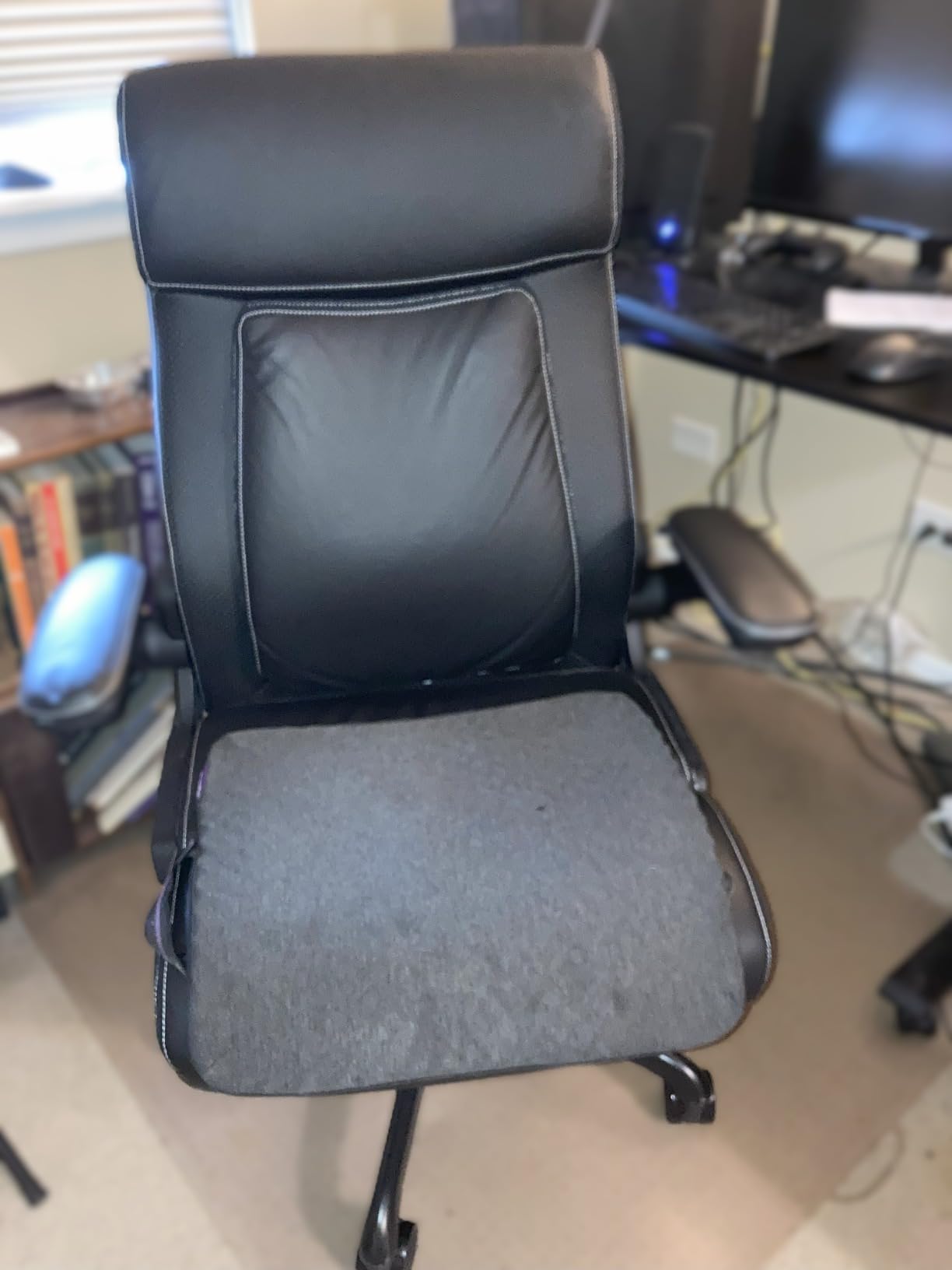 ralex-chair Big and Tall Leather Office Chair, 500lbs for Heavy People | High Back Computer Desk Chair with Flip-up Armrests, Swivel Chair with Adjustable Height (Black) customer photo 1