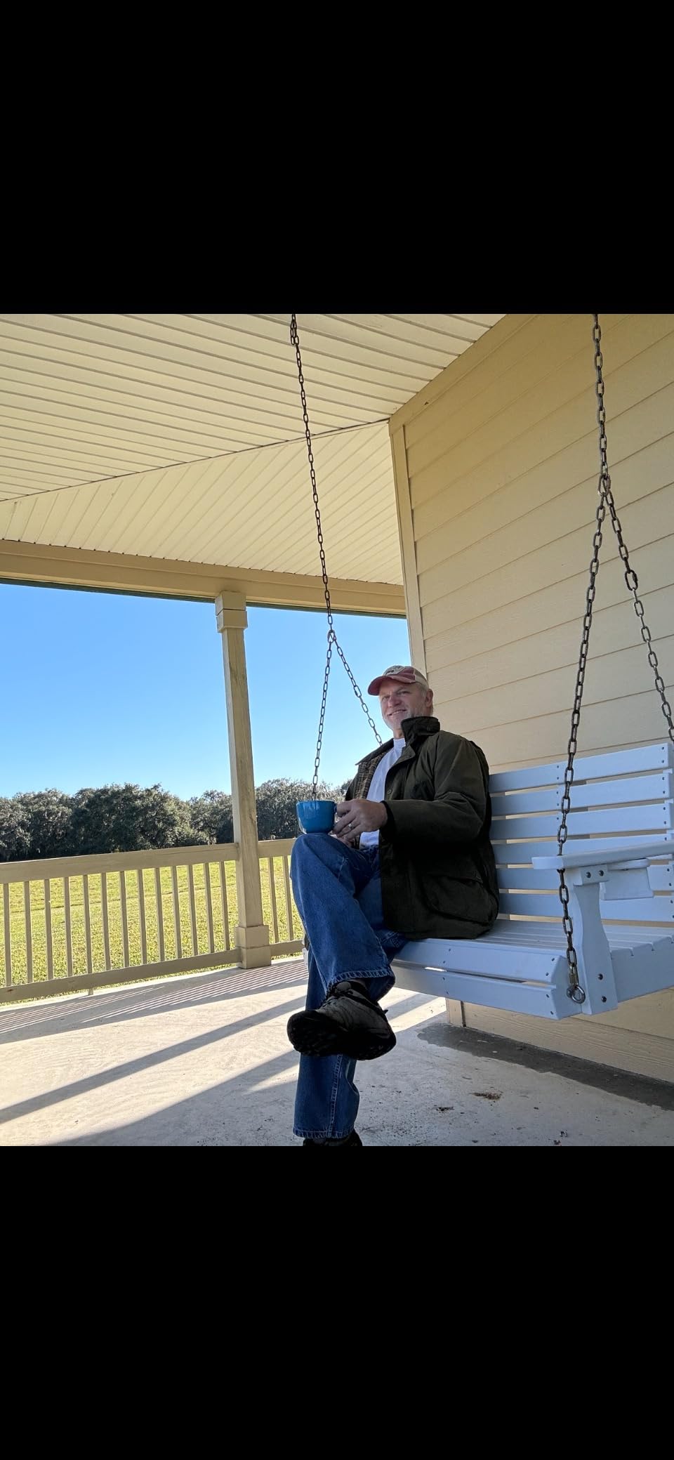 VINGLI 4FT HDPE Porch Swing with Cup Holder, Patio Bench Swing, White | 1600 LBS Heavy Duty Recycled Plastic Porch Swing with Ergonomic Design customer photo 1
