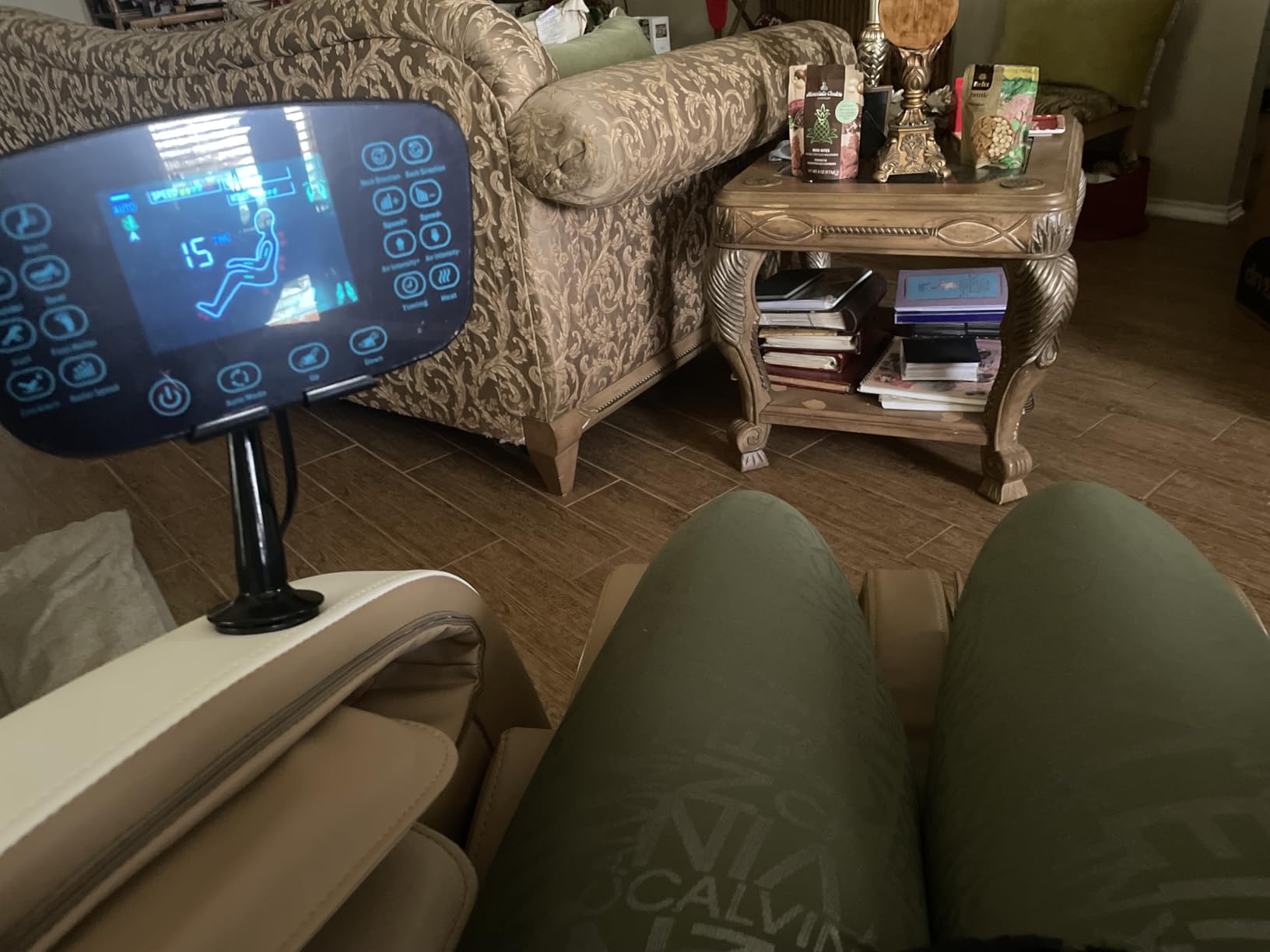 Mazzup Massage Chair Full Body with Heat, Full Body Zero Gravity Shiatsu Massage Chair, Kneading Recliner w/ 20 Auto Modes, Foot Massage, Bluetooth, USB Charging Port, Touch Screen Controller customer photo 1
