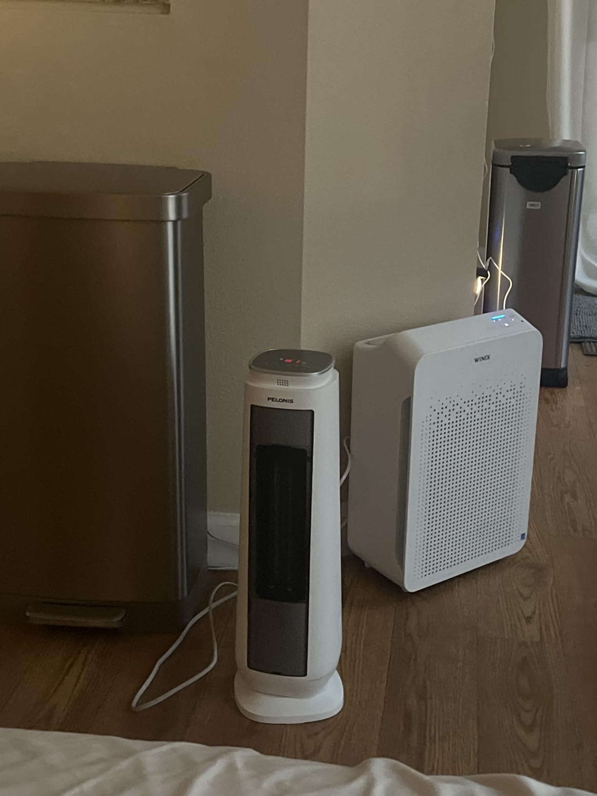 PELONIS Oscillating Ceramic Tower Indoor Space Heater for Home with Oscillation, Programmable Thermostat & ECO Mode, 12H Timer & Remote Control customer photo 1