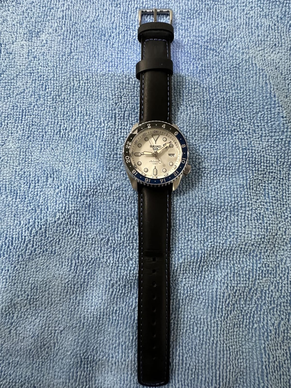 Seiko 5 Sports Automatic Watch for Men - 5 Sports Collection - Stainless Steel, GMT Hand, 100m Water-Resistant customer photo 2