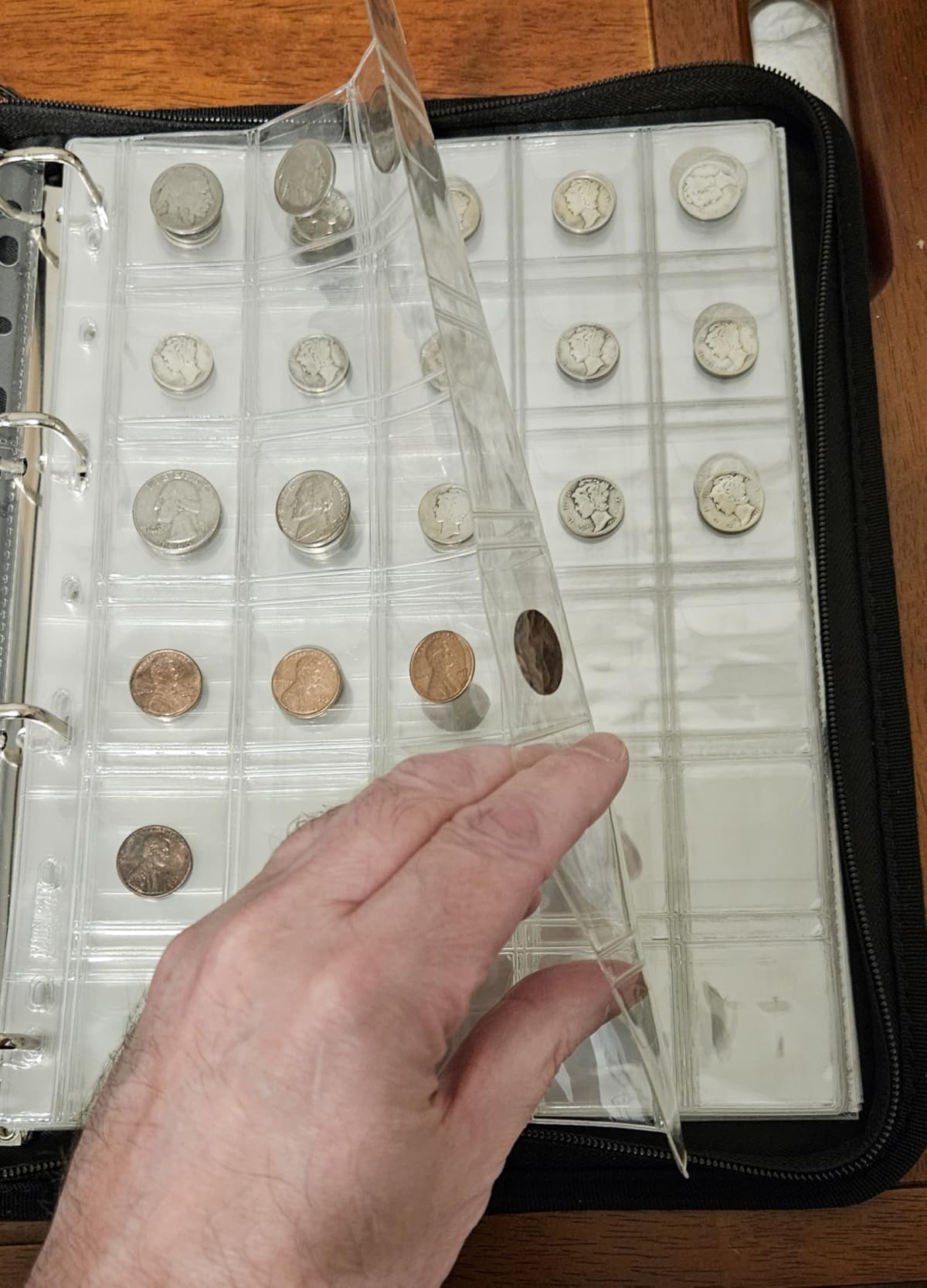Fireproof Coin Collection Album for Collectors, 300 Pockets Coins Collecting Album & 36 Sleeves Money Storage Case for Coin Currency Collection Supplies, Bill, Pennies, Quarters, Stamp, Black customer photo 1