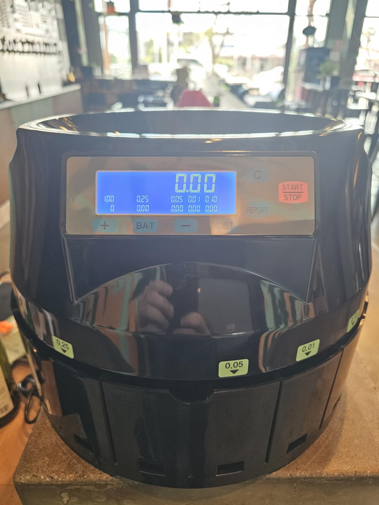 VEVOR USD Coin Counter with LCD Display, Precise Coin Counting and Sorter Machine - Sorts up to 300 Coins/min into Coin Wrappers, 5 Coin Bins & 5 Tubes customer photo 1