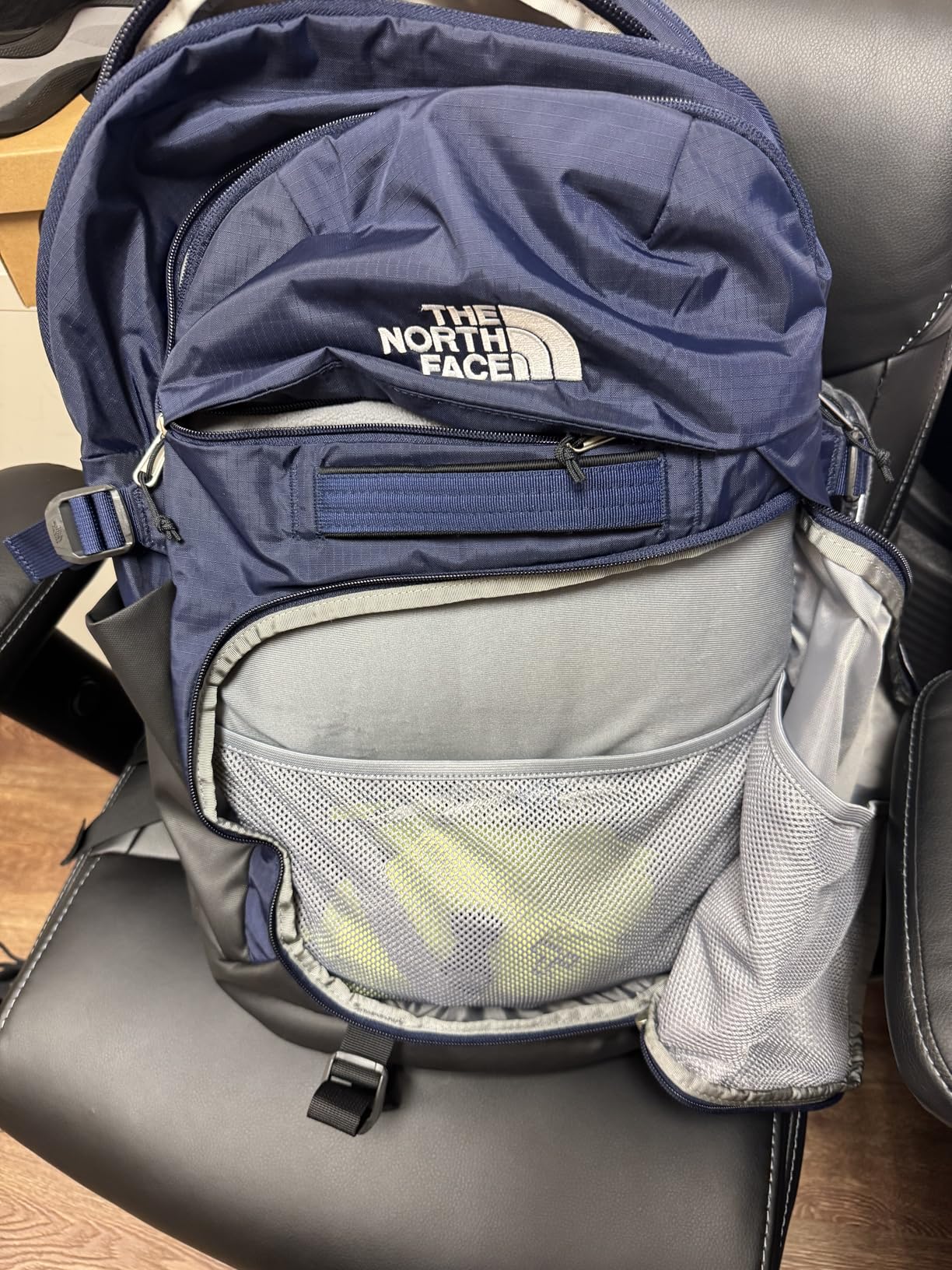 The North Face Router Everyday Laptop Backpack, Blk/Blk-NPF, One Size - Daypack, Water Repellent, Laptop Sleeve, Reflective Details customer photo 1