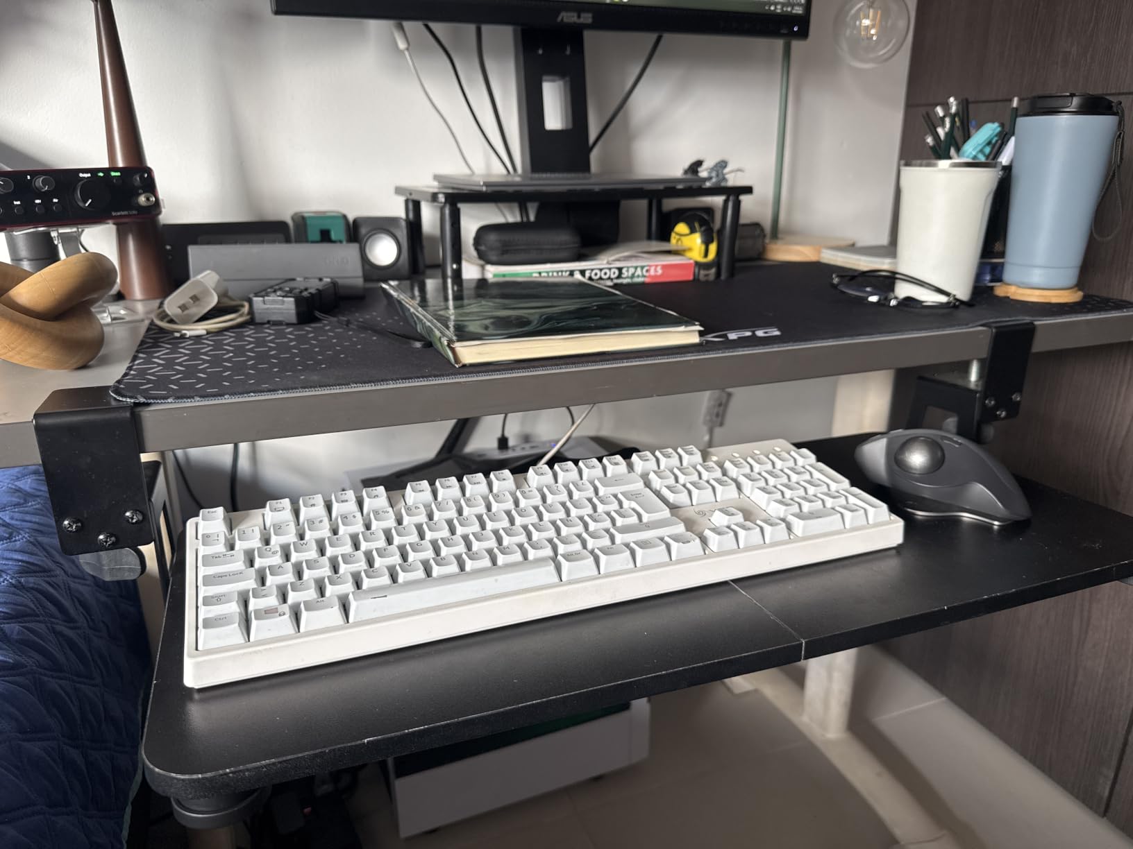 XINLEI Keyboard Tray Under Desk Large C-Clamp 25.6” (30” Including Clamps) x 11.8” Slide-Out Platform Computer Drawer Pull Out Keyboard & Mouse Tray Black DSF4 customer photo 1