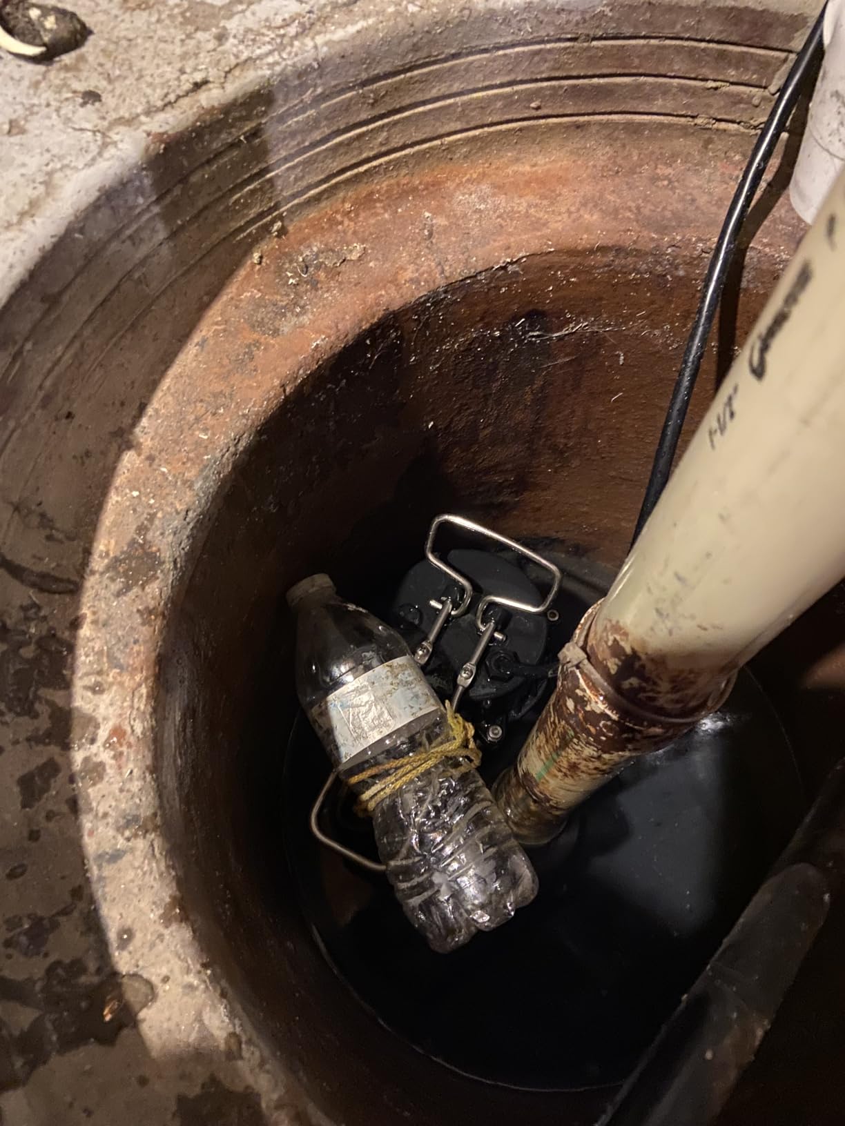 Rainbro 1/2 HP Thermoplastic Submersible Sump Pump With Vertical Float Switch customer photo 1