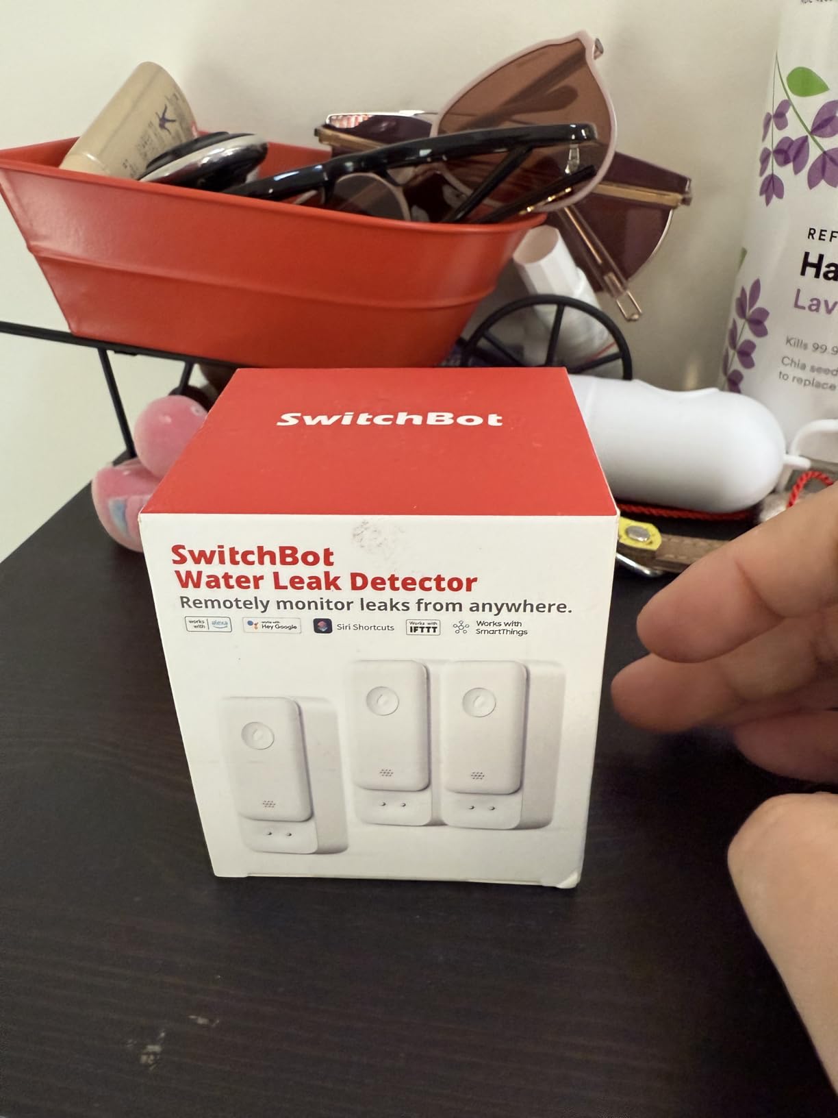 SwitchBot WiFi Water Sensor, Smart Water Leak Detector, 100dB Adjustable Alerts & App Alerts, IP67 Waterproof, Wireless Detector for Kitchen, Bathroom, Basement, No Hub Required customer photo 1