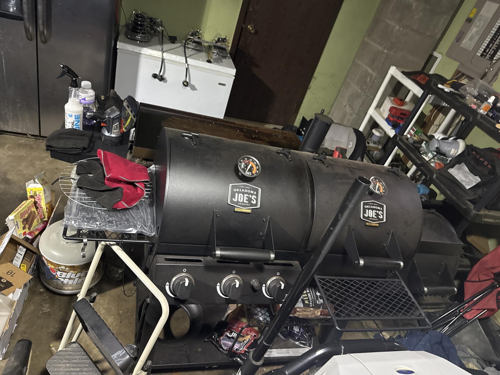 Oklahoma Joe's Canyon Combo Dual Fuel 3-Burner Propane Gas and Charcoal Smoker and Grill with 1031 sq. in. Cooking Area in Black customer photo 2