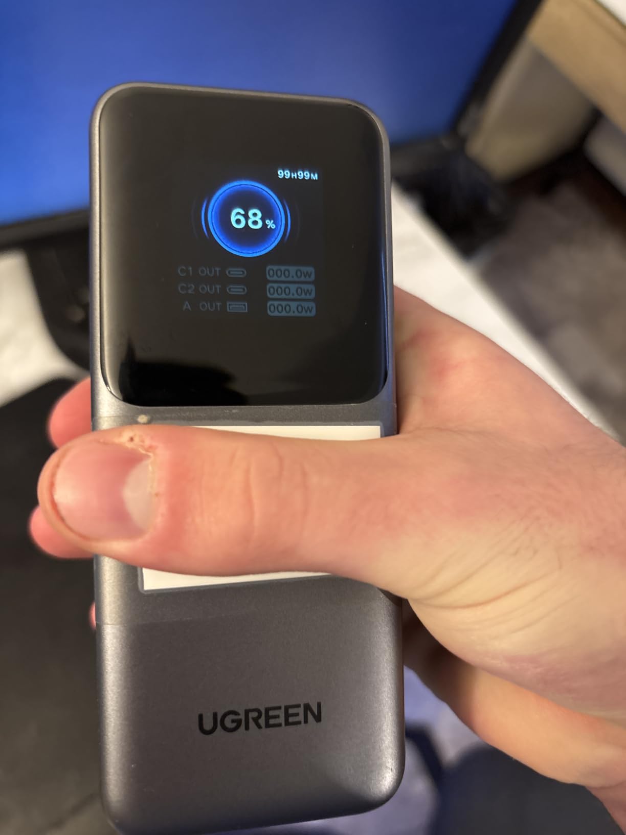 UGREEN Nexode Power Bank 20000mAh 130W Portable Charger 72Wh PD Fast Charging 3-Port USB C Battery Pack with TFT Smart Display for MacBook/iPad/iPhone 17/16/Samsung S26 and More customer photo 2