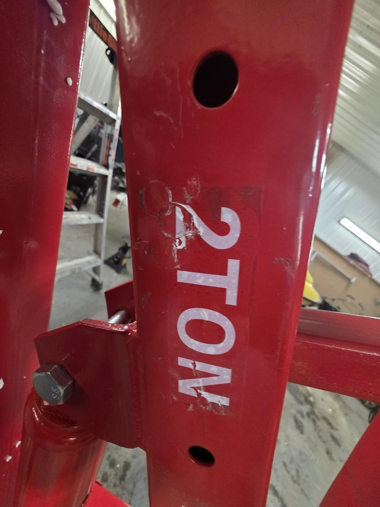 2 Ton Engine Hoist Foldable Cherry Picker, Heavy Duty Engine Lift Hoist - 4400 lbs with Telescopic Boom & 6 Swivel Casters (Red) customer photo 1