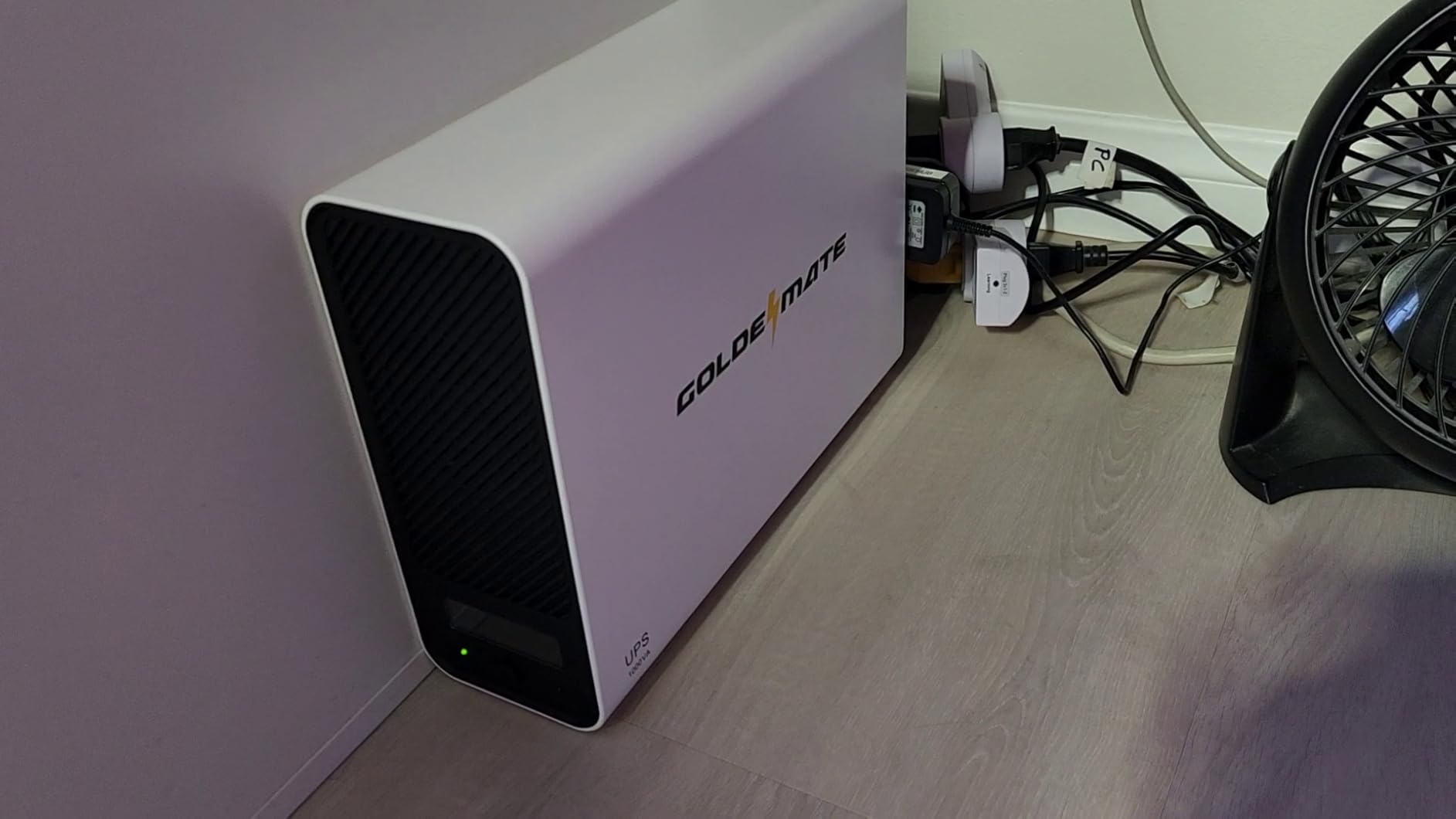 GOLDENMATE 1000VA/800W Lithium UPS Battery Backup & Surge Protector, Pure Sine Wave, LiFePO4 customer photo 1