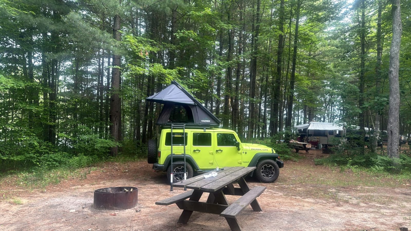 WildFinder Rooftop Tent, Hard Shell Roof Top Tent for Jeep SUV Truck Van | Aluminum Pop Up Roof Tent with LED Light Strip, Camping Car Roof Tent for 2-3 Person, Hardshell Rooftop Tent customer photo 1