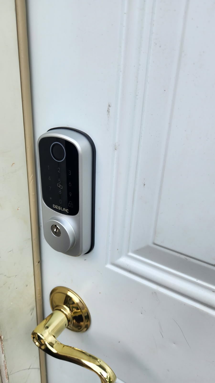 DESLOC B200 Fingerprint Smart Door Lock with App Control, Keyless Entry Deadbolt for Front Door, Auto Lock, Touchscreen Keypad, 8 Unlock Methods, USB-C Backup Power, 12-Month Battery, BHMA Grade3 customer photo 2