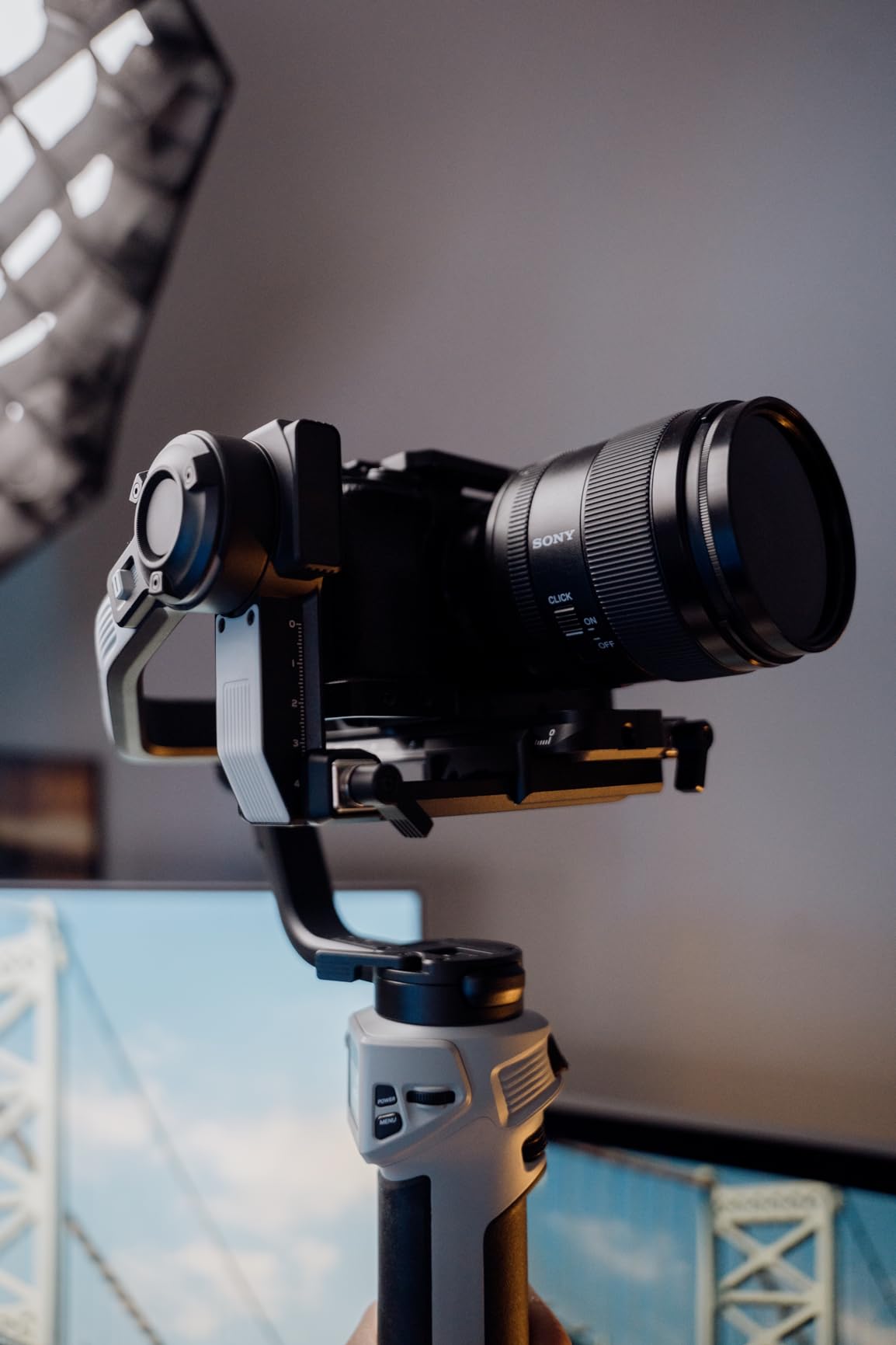 ZHIYUN CINEPEER Crane 4E 3-Axis Camera Gimbal Stabilizer for Canon Sony | Extendable Sling Grip Native Vertical Shooting Handheld Camera Gimbal for Canon/Sony/Panasonic/Nikon customer photo 2