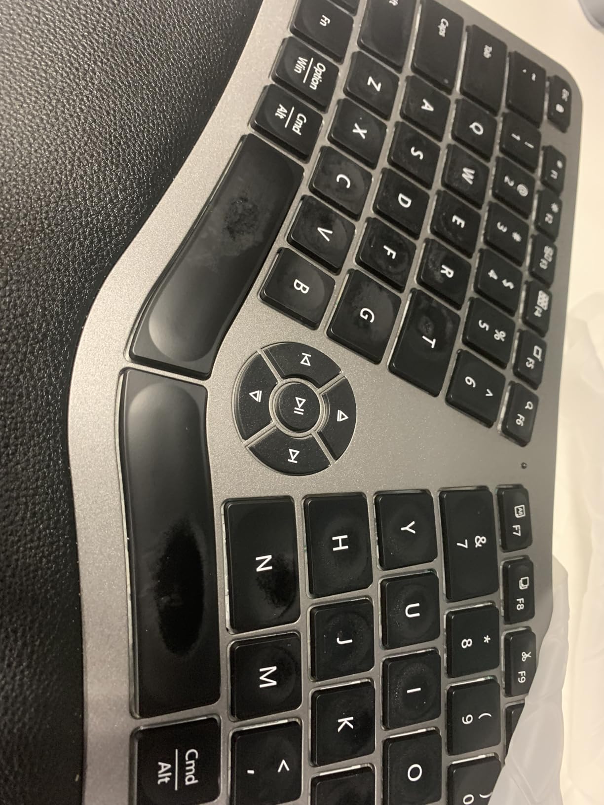 ProtoArc EK01 Plus Backlit Bluetooth Ergonomic Keyboard, Full Size, Grey | Adjustable brightness, split design, cushioned wrist rest, connect 3 devices via Bluetooth/2.4G, 2000mAh USB-C rechargeable customer photo 2