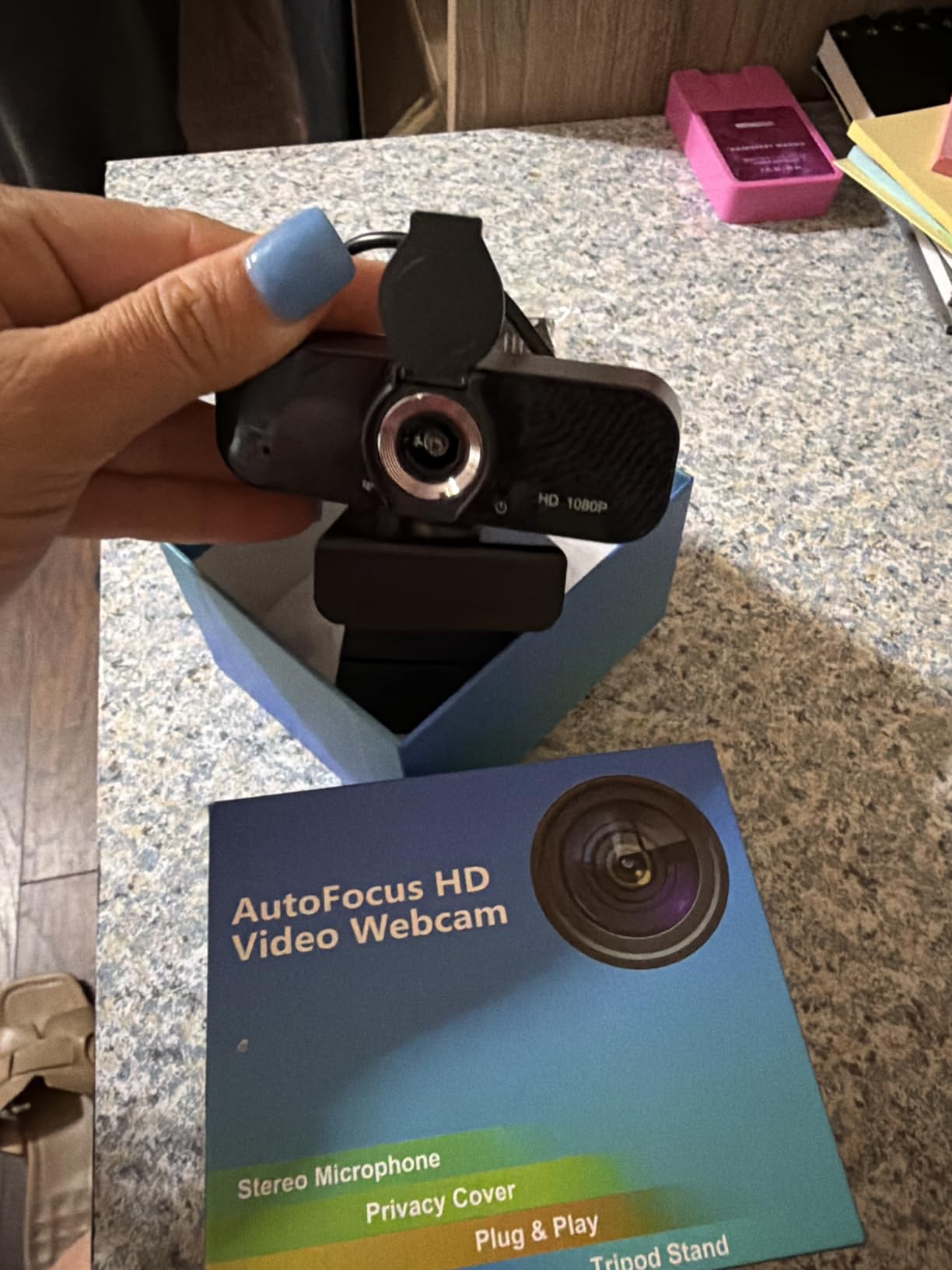 Gohero Full HD 1080P Video Webcam, Noise Cancellation, Privacy Cover, Wide-Angle Lens, Auto Light Correction, Plug & Play USB Webcam for Laptop, Desktop, PC, Mac, Zoom, Skype Pro Series customer photo 1