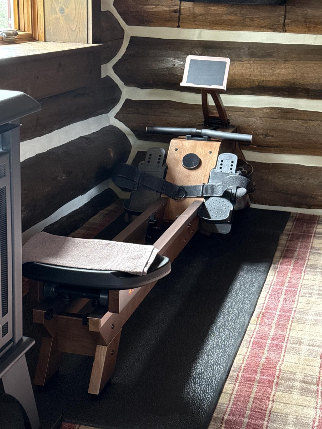 WENOKER Water Rowing Machine for Home Use, Wooden Foldable Rower Machine with Dedicated Monitor & Bluetooth APP, Large Water Tank & Comfortable Seat for Immersive Water Rower, 350LBS Weight Capacity customer photo 2
