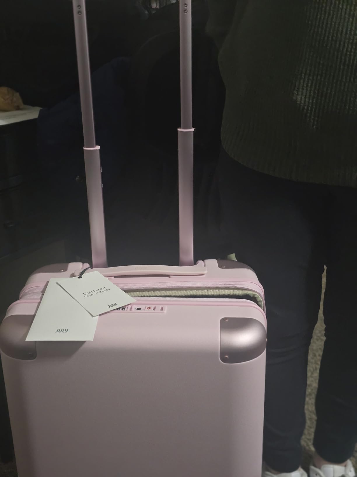 Carry On Max Expandable Suitcase, Airline Approved, 21.5