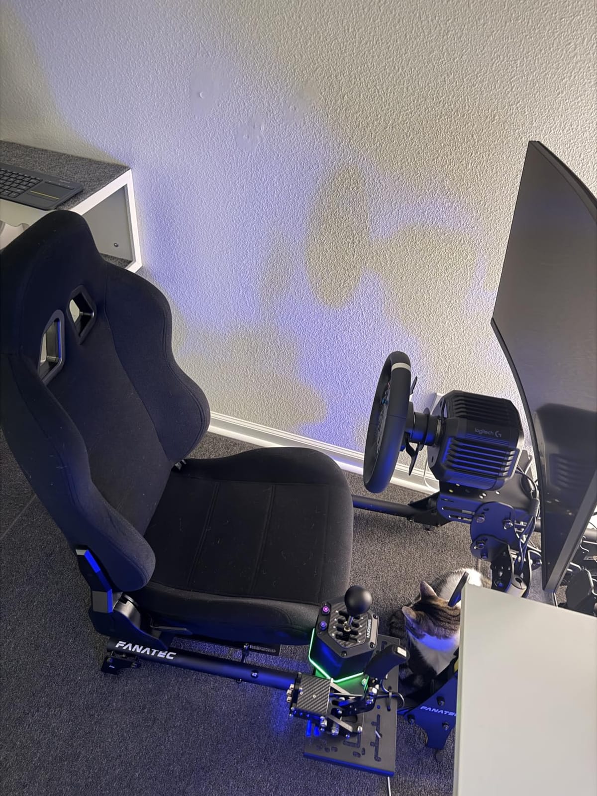 Fanatec Sim Racing CSL Cockpit V1.5 - Strong and Lightweight, Steel-Reinforced Aluminum Frame, Universal Wheelbase Mounting Bracket, GT Driving Position, Easy Assembly - Black customer photo 2