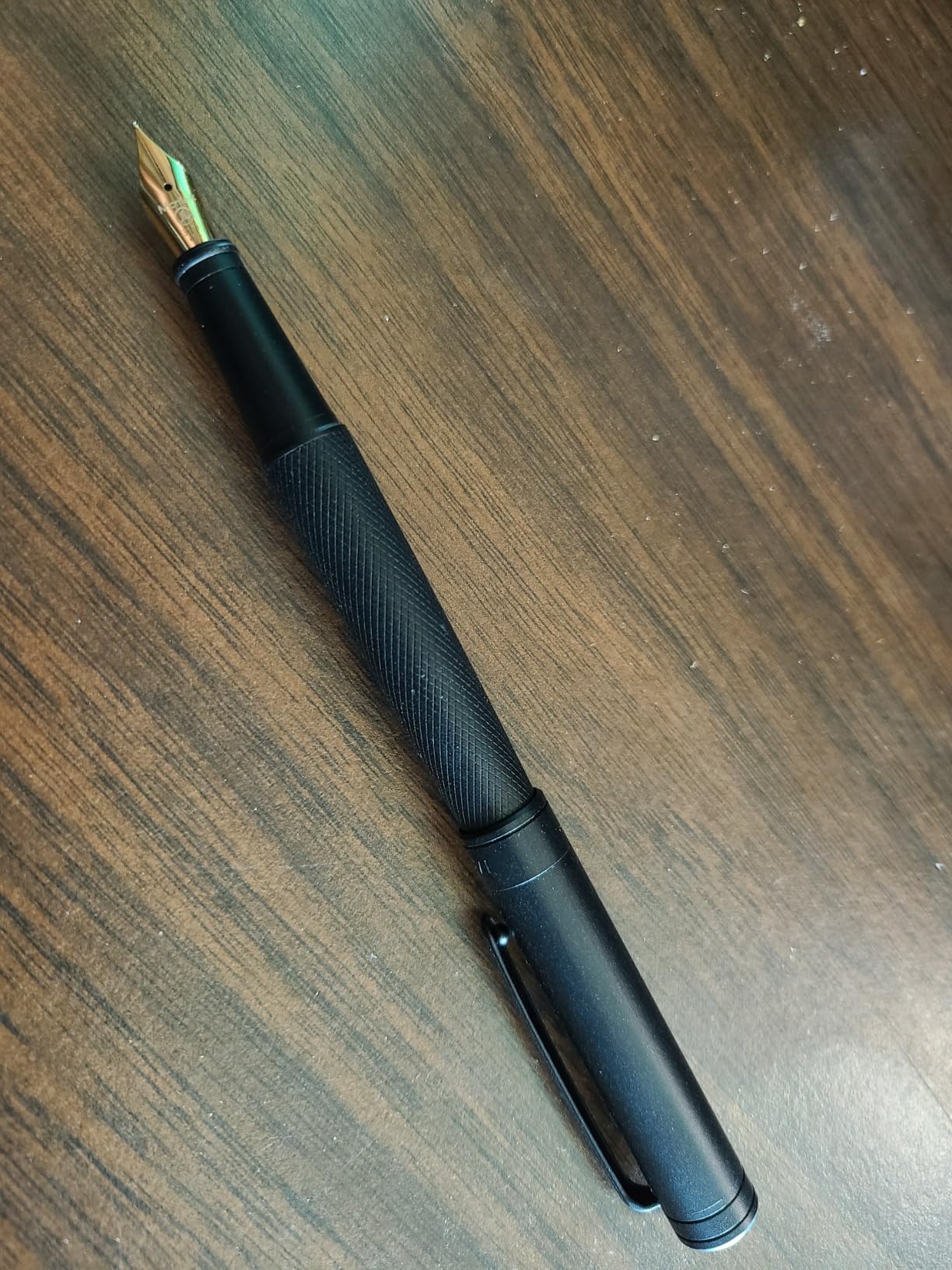 MCNTEIK 317 Fountain Pen, Stunning Luxury Black Piano Lacquer, 18K Gilded Nib (Fine), Gorgeous 24K Gold Finish, Ink Converter, Fancy Gift for Men & Women - Elegant, Executive, Office customer photo 2