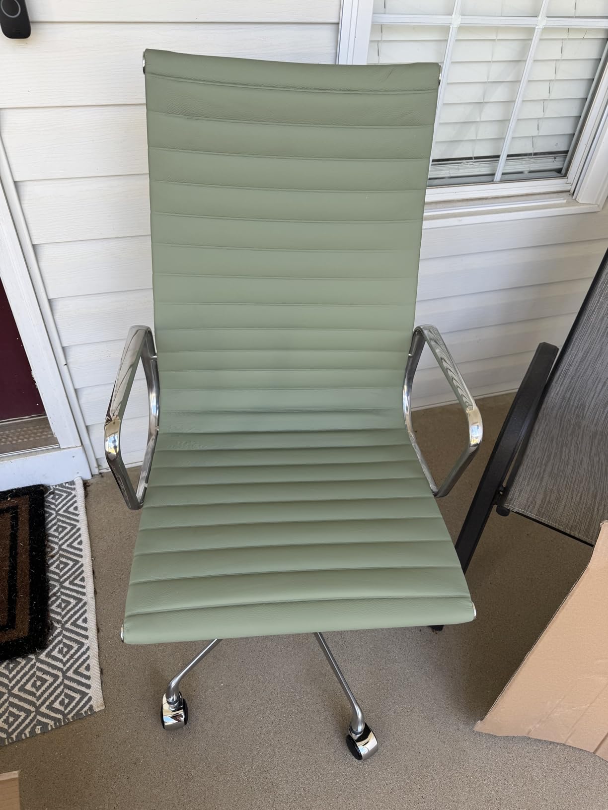 High-Back Ribbed Office Leather Chair, Top Grain Leather Office Desk Chair, Tall Ergonomic Executive Swivel Chairs with Aluminum Alloy Arms & Base, Rolling Wheels, High Adjustable & Tilting, Brown customer photo 2