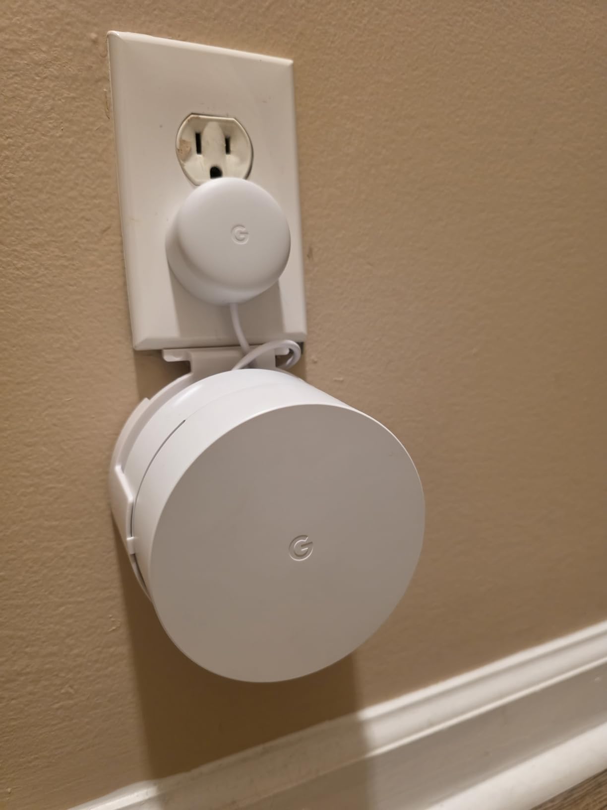 Google WiFi - AC1200 - Mesh WiFi System - WiFi Router - 4500 Sq Ft Coverage - Non-Retail Packaging - 3 Pack - Snow customer photo 1