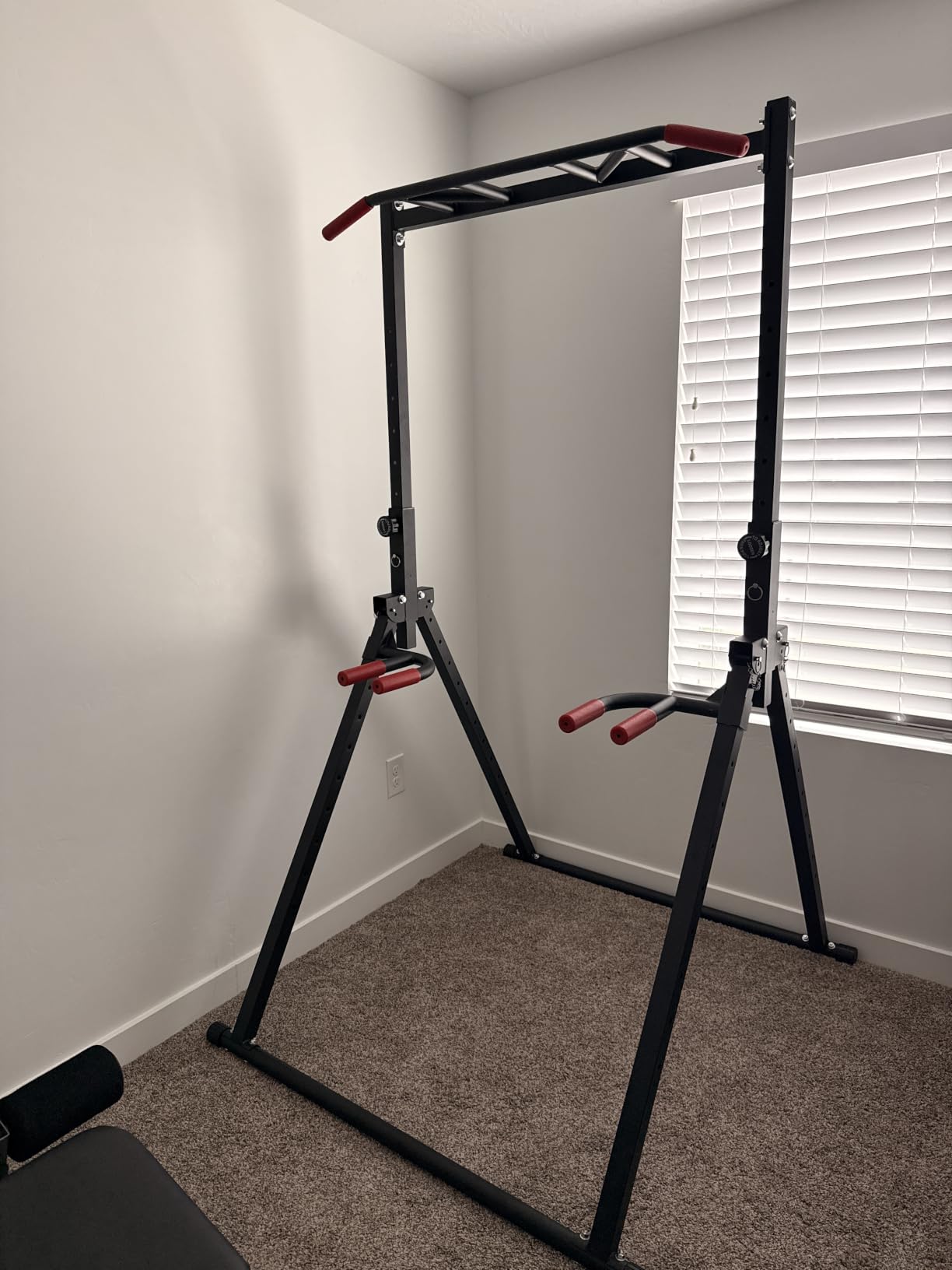 SERTT Foldable Power Tower Dip Station for Pull Ups, Dips & Push Ups, Upgraded Free Standing Pull Up Bar Station, Multi-function Workout Equipment for Home Gym Strength Training, Support 440LBS customer photo 2