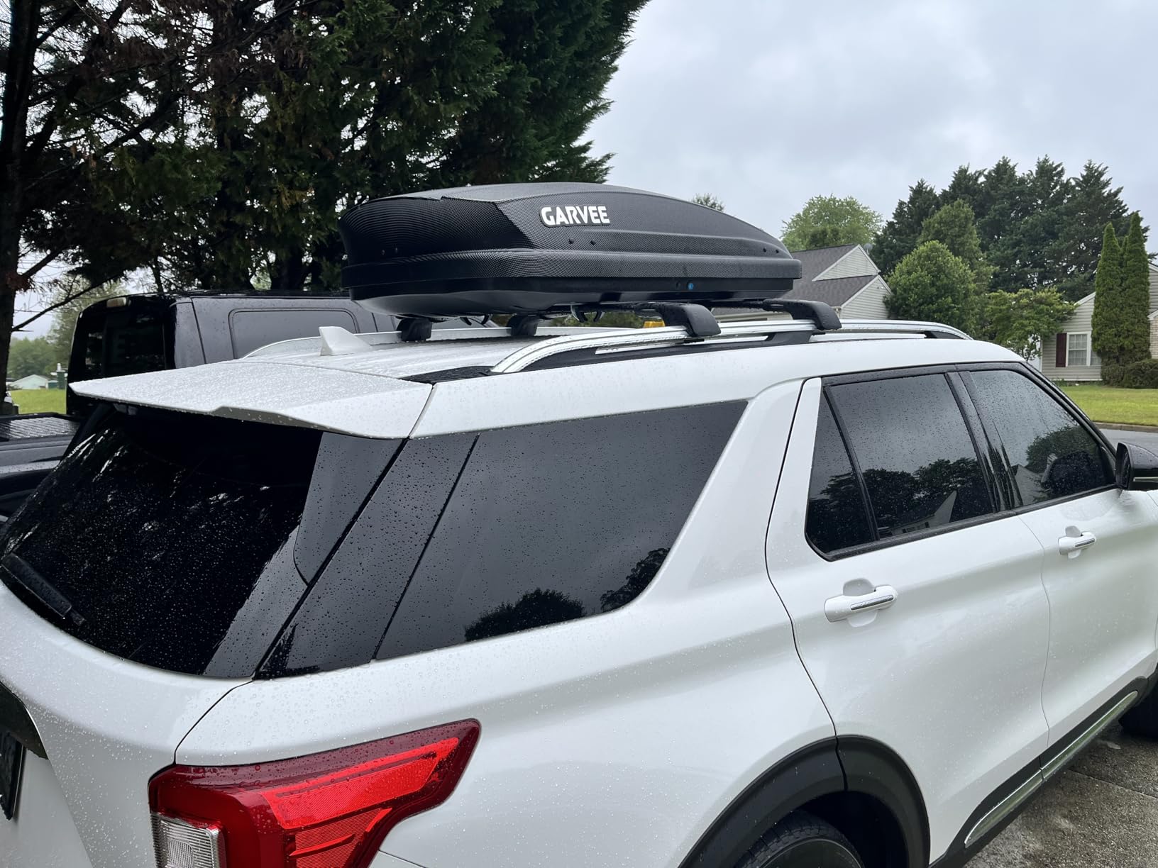 GarveeTech Rooftop Cargo Box Carrier, Dual-Side Opening Luggage Storage, 165 LBS Weight Capacity, 14 Cubic Feet customer photo 1