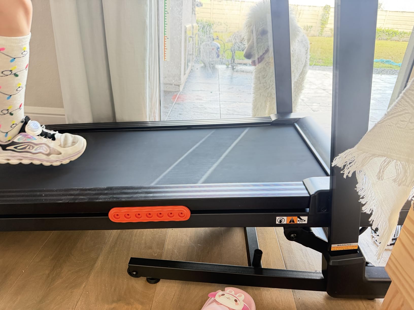 THERUN 20% Auto Incline Treadmill 12MPH with APP 3.5HP Foldable | 55''x20'' Belt, Advanced Console, Foldable for Home, Color-changing LED Strip, Heart Rate, Built-inFan and Speakers customer photo 2