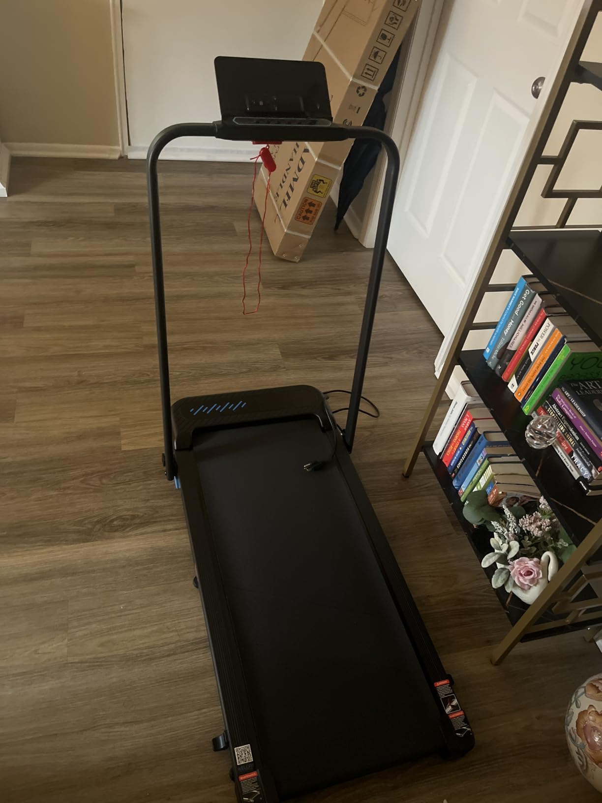 Folding Treadmill for Home, Walking Pad with Incline and Handle Bar | 350+lbs Capacity, Under Desk Treadmill for Home Small Office, Low Noise Treadmills with Smart Voice Control for Jogging Running customer photo 2