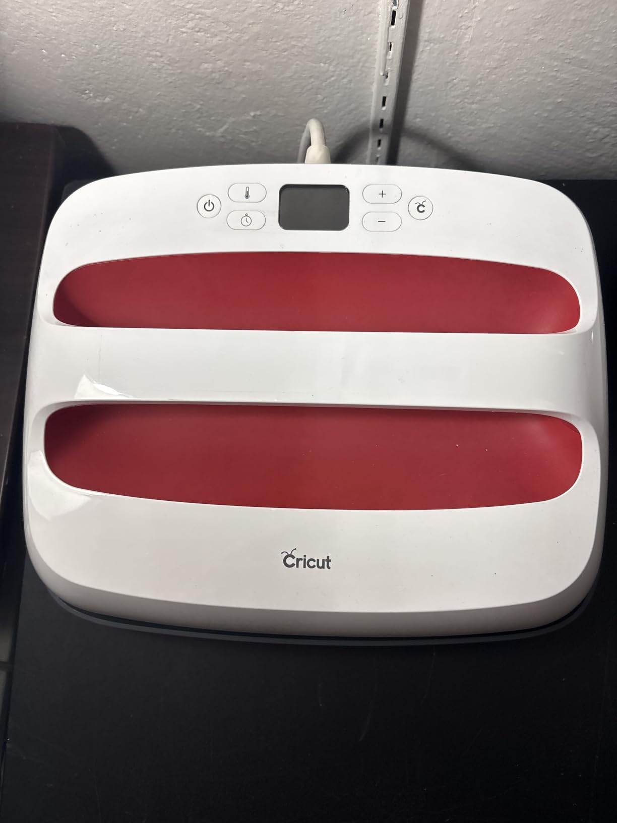 Cricut EasyPress® SE – 12 in x 10 in Heat Press - Blue | 12 in x 10 in Heat Transfer Machine for T-Shirts, Sweatshirts, Blankets, Pillows, & More - Easy to Use customer photo 1