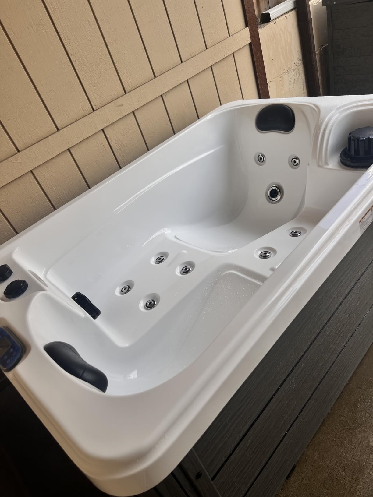 Jocisland 2 Person Outdoor Hot Tub with 15 Stainless Steel Jets, 110V Acrylic Plug & Play Hot Tub with LED Lights & Waterfall, Double Lounger Seat Spa with Cover, 2 Filters & 2HP Pump, Charcoal Gray customer photo 1