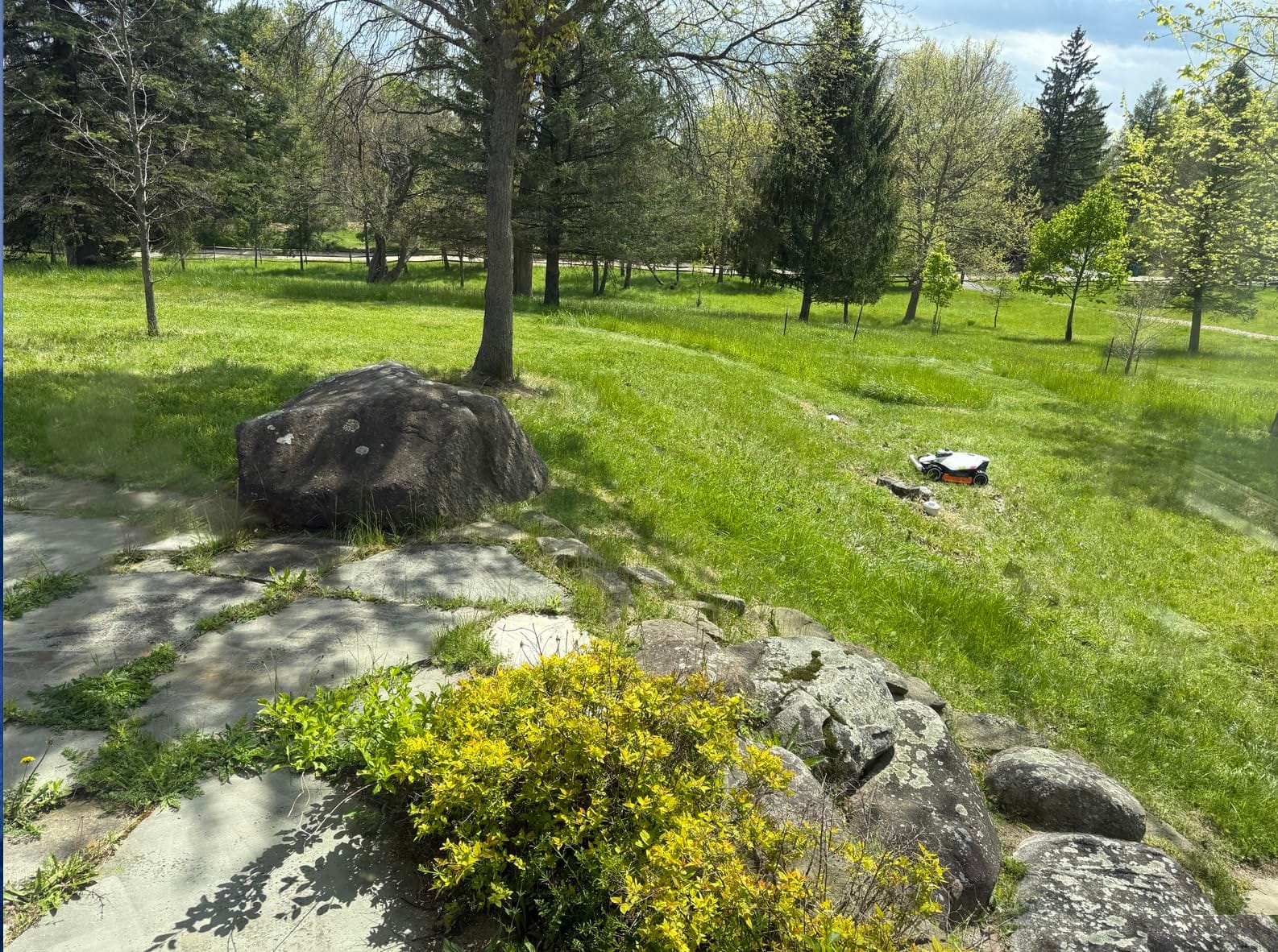 Mammotion LUBA 3 AWD 3000H Robot Lawn Mower with Garage | 360° LiDAR+NetRTK+AI Vision, Wire Free for 0.75 Acre, AWD for 80% Slopes, 30 Multi-Zone Management, Cutting Height 2.2