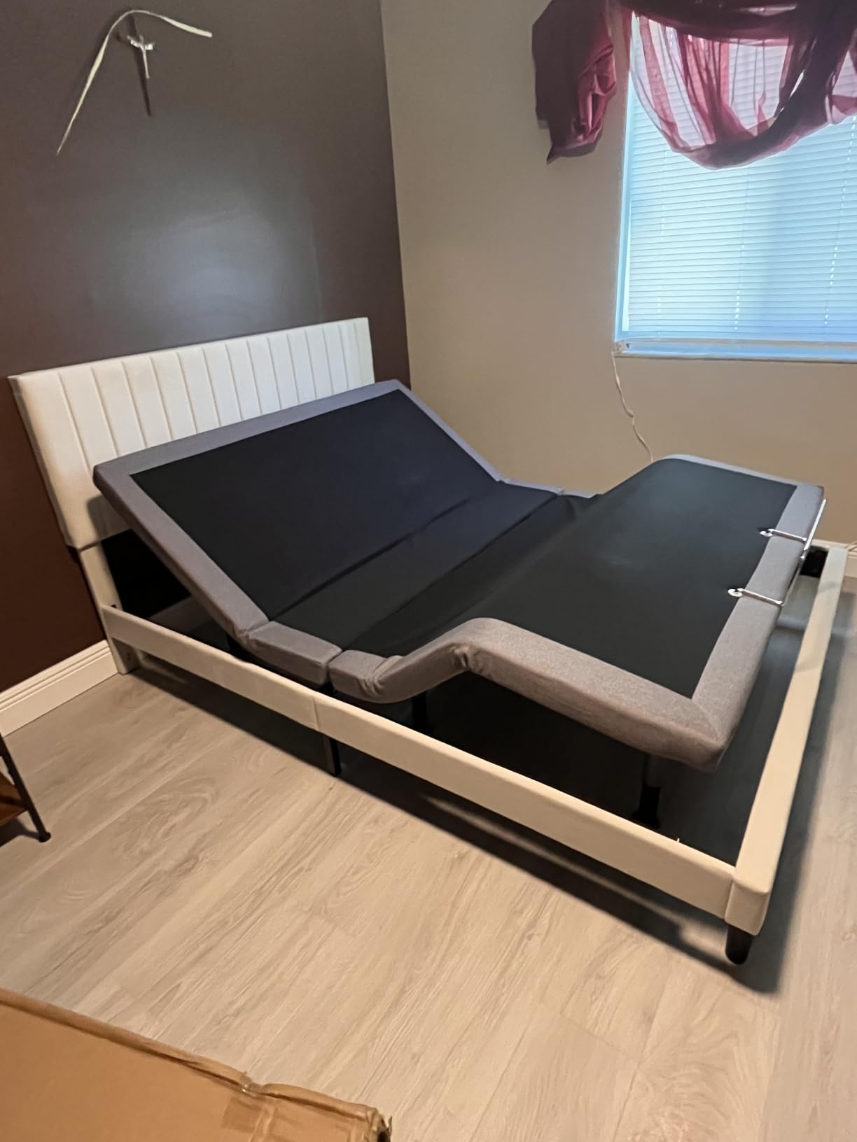 Adjustable Bed Frame with Massage, Wireless Remote, Head Foot Incline, USB, Underbed Light - Heavy Duty Platform, Zero Gravity Bedframe (King, Adjustable Bed Frame with Massage) customer photo 1