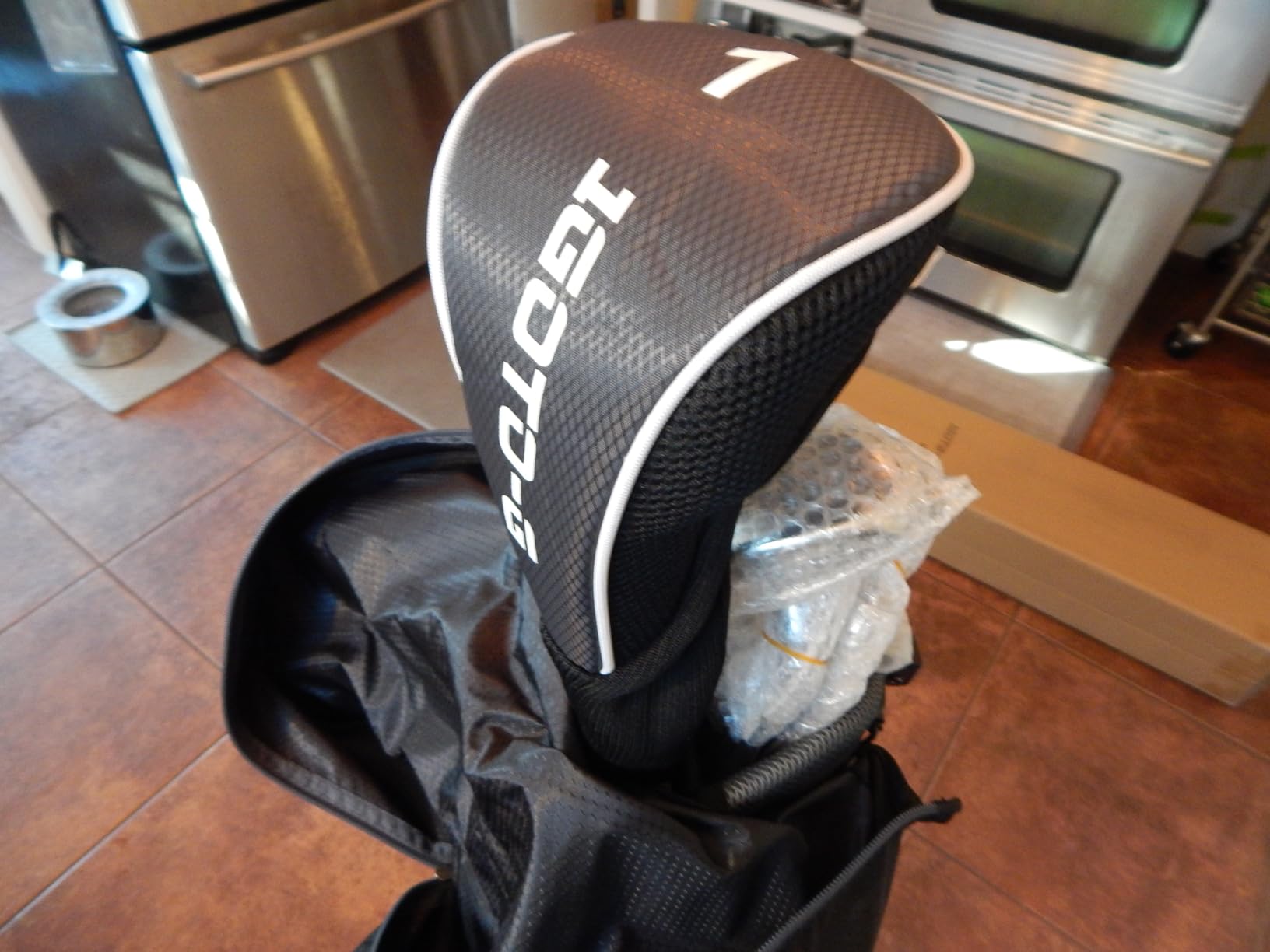 11 Pieces Golf Clubs Set for Men & Women - Right/Left Handed Complete Golf Clubs Full Set Includes Stand Bag with Rain Hood, 1# Drive, 3# Wood, 5# Hybrid, 6# 7# 8# 9# PW# Irons and Putter customer photo 1