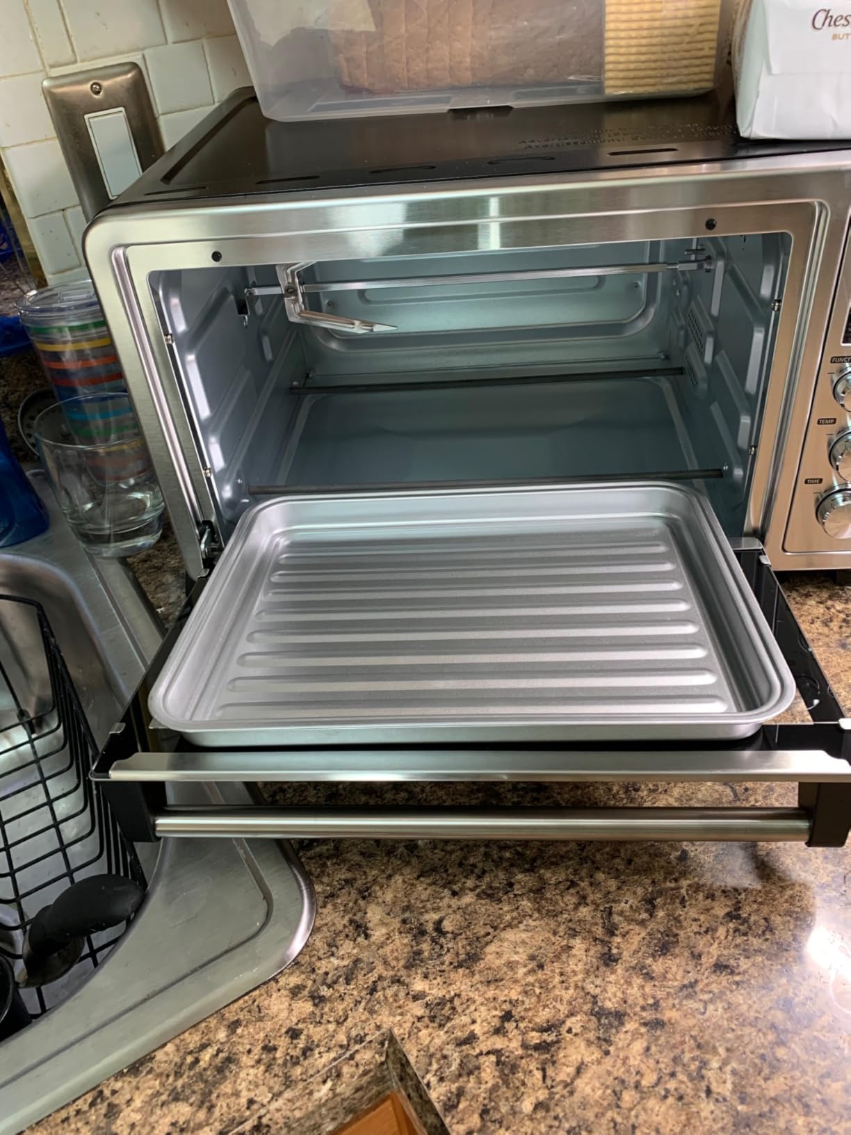 TOSHIBA 10-in-1 Convection Toaster Oven, 6-Slice Countertop Oven, 1500W | Bake, Broil, Rotisserie & Pizza Functions, LCD Knob Controls, 6 Accessories, with Toast, 1500W, Black Stainless Steel customer photo 2