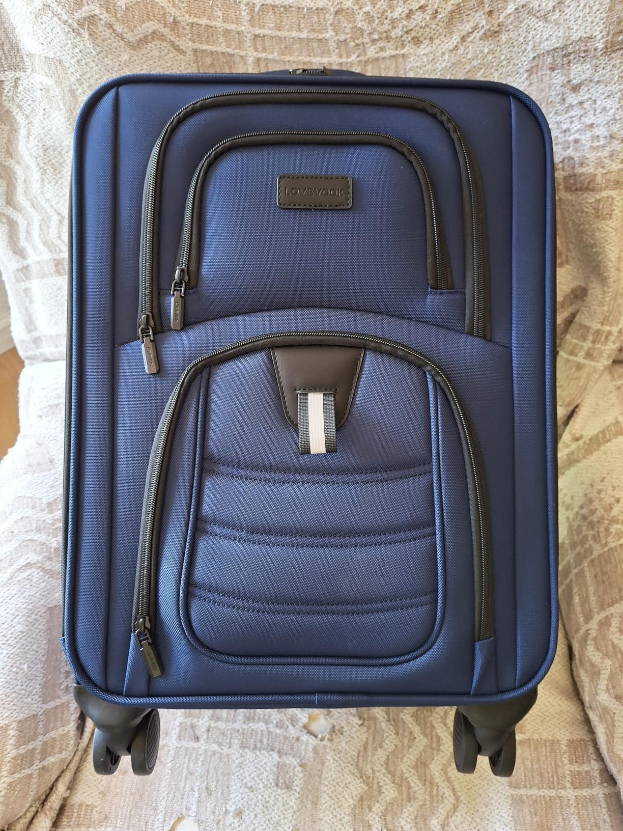 Carry On Luggage 22x14x9 - Airline Approved Spinner Suitcase customer photo 1