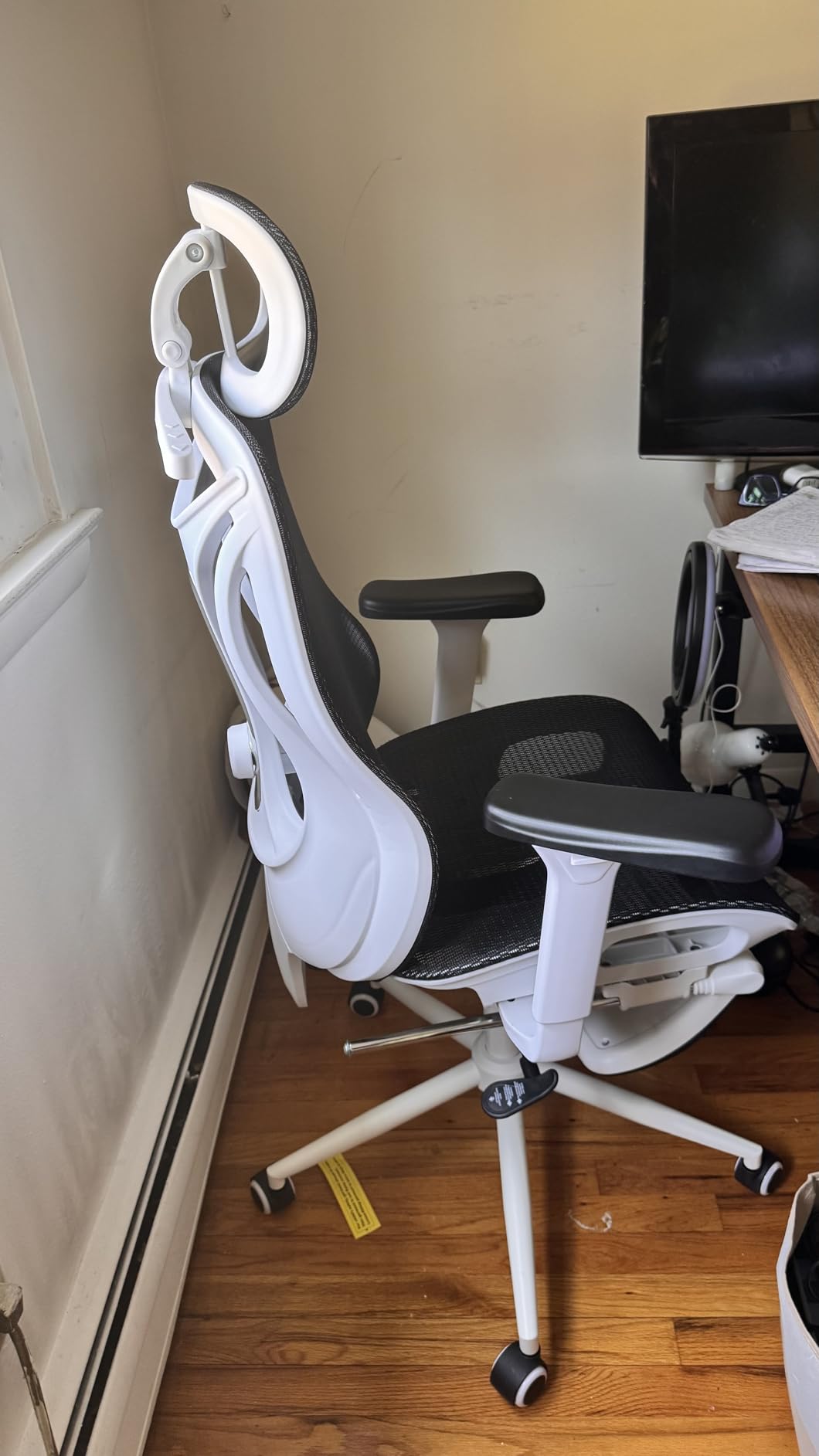 CYKOV Ergonomic Office Chair with Footrest - Adjustable Lumbar Support & Headrest, 90-160° Reclining Mesh Back Computer Chair - Home Office/Gaming, 350lbs Capacity (B-Black, Mesh) customer photo 2