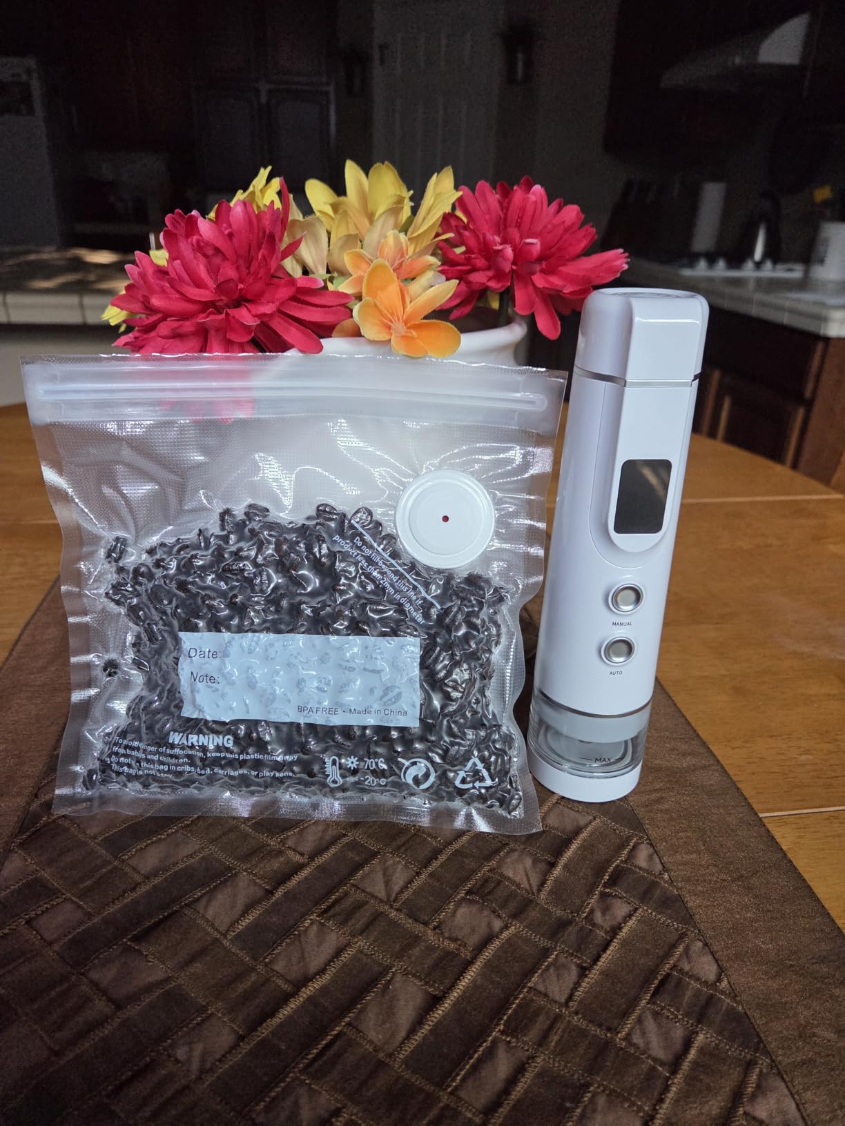 Synvox Vacuum Sealer for Food: 30 Reusable Bags & 20ml Tank | Compact Food Saver Vacuum Sealer Machine: 1800mAh Battery, Dual-Mode, Digital Display - Keep Food Fresh Up to 6X Longer customer photo 2