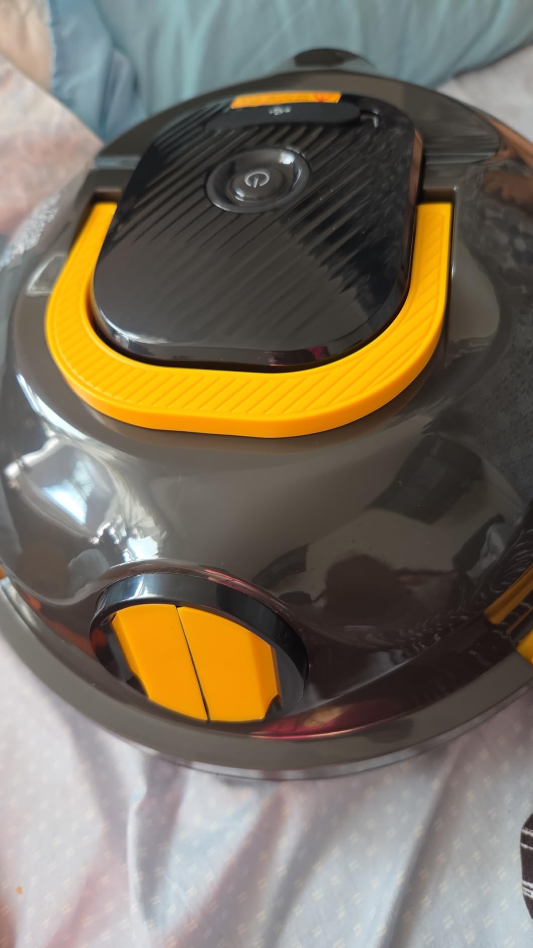 Y20 Robotic Pool Cleaner, Cordless Pool Vacuum for Above & Inground Pools | 150 Min Runtime | Powerful Dual Motors | Smart Navigation | Auto-Parking, Pool Vacuum Robot for Flat Pools up to 1300 Sq.Ft customer photo 1